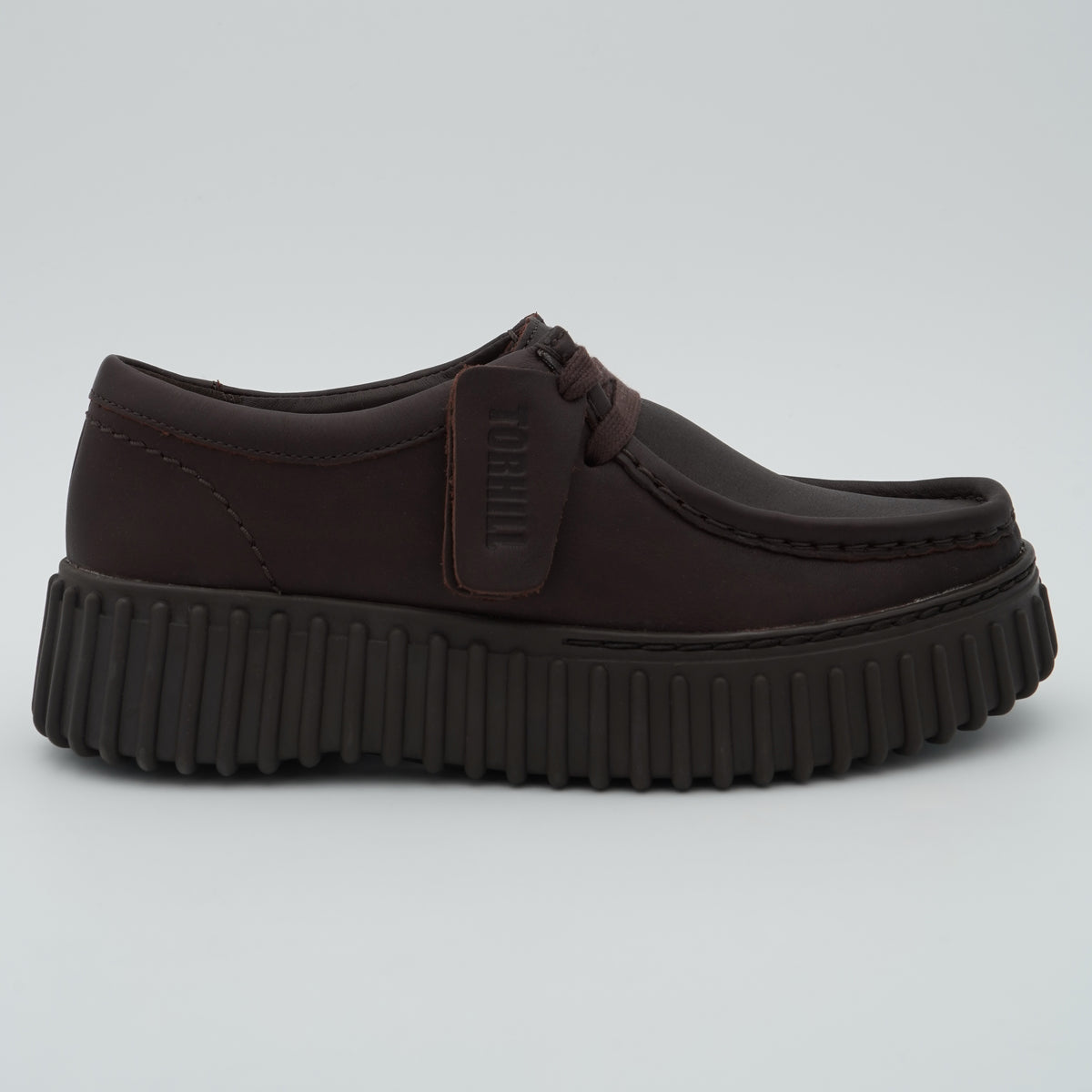 Mocassino Stringato Clarks Torhill Bee 26327768 Marrone Scuro in Pelle con Suola Platform Scanalata