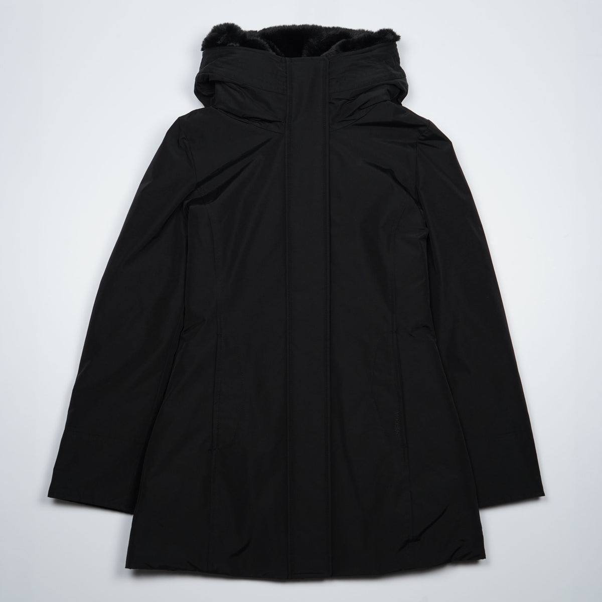 Parka Woolrich Boulder Nero con Cappuccio e Interno in Pelliccia Sintetica