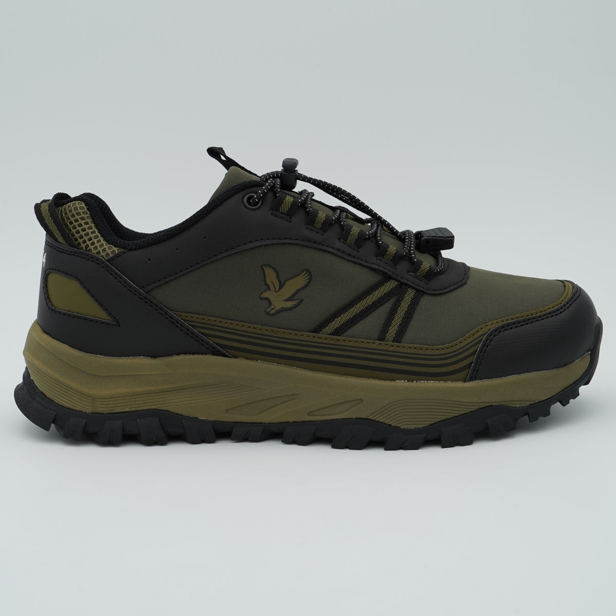 Sneakers Lyle & Scott Nyllep Mintlaw LSMRU00004 364 Verde Militare e Nero in Tessuto Tecnico con Suola Carrarmato e Lacci Elastici