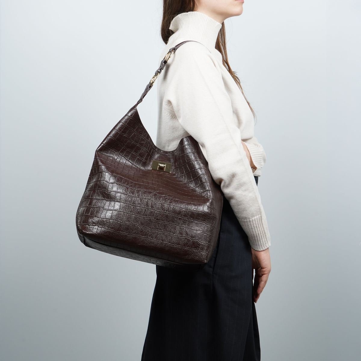 Borsa Ermanno Firenze by Ermanno Scervino Hobo Benjamin Cocco 12402269 Marrone Scuro Effetto Coccodrillo con Manico a Spalla e Fibbia Logo Dorata