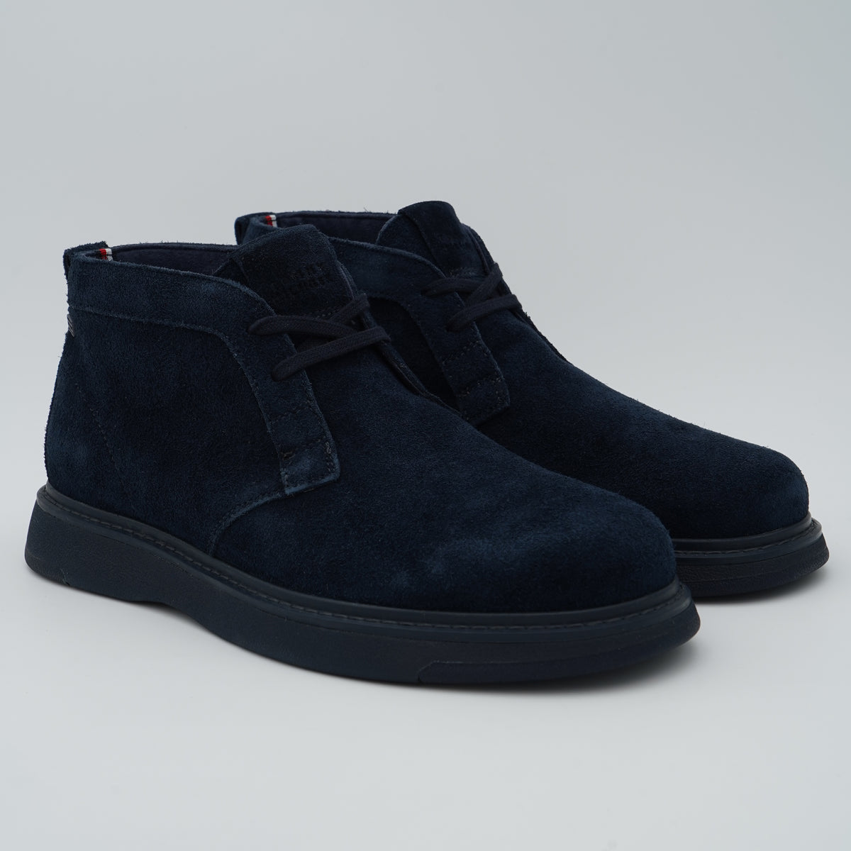 Polacchino Tommy Hilfiger Comfort Suede Chukka FM0FM06074 DW5 Navy Blue in Pelle Scamosciata con Suola EVA