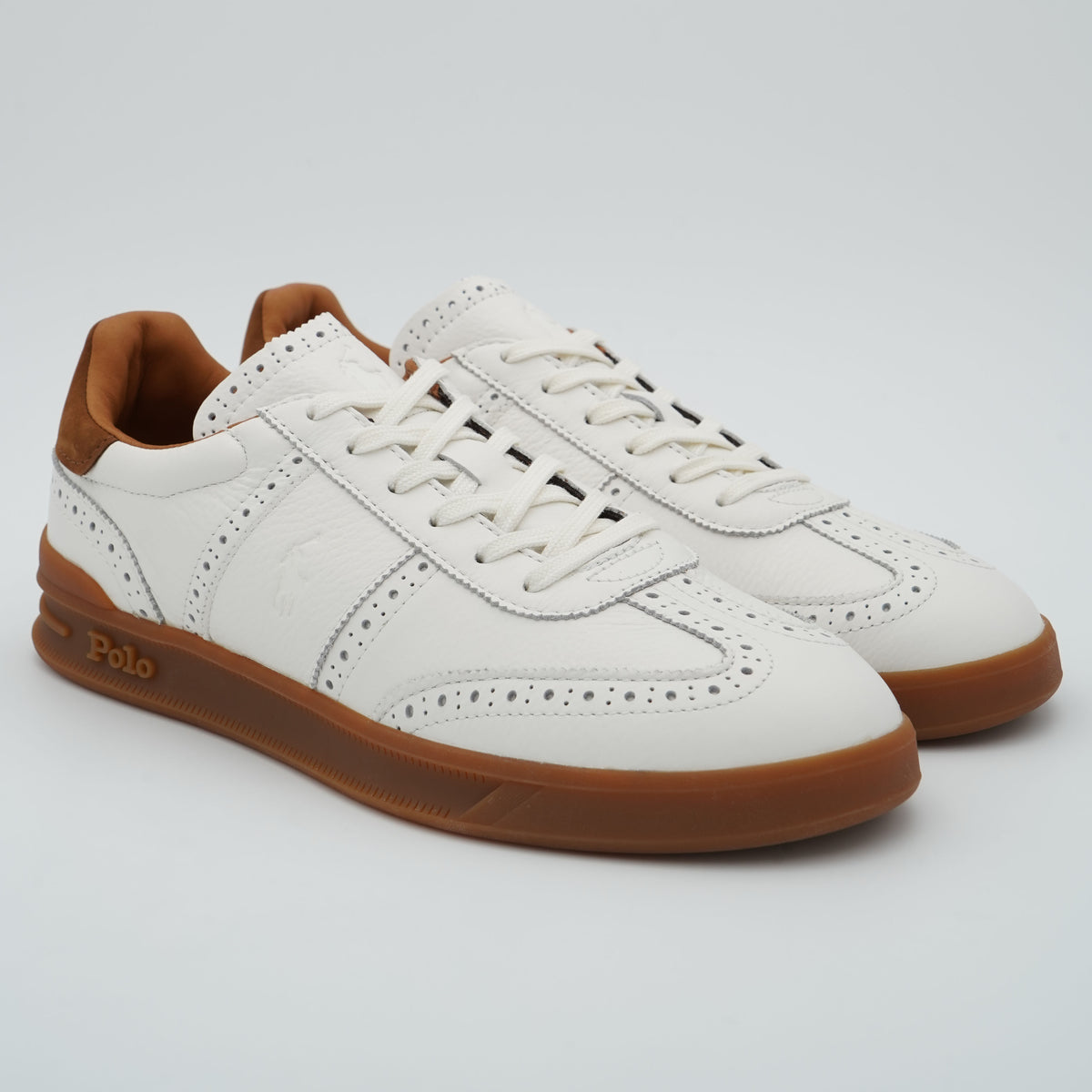 Sneakers Polo Ralph Lauren Heritage Aera Leather Brogue P15727 001 in Pelle Bianca con Dettagli Brogue e Suola Gum