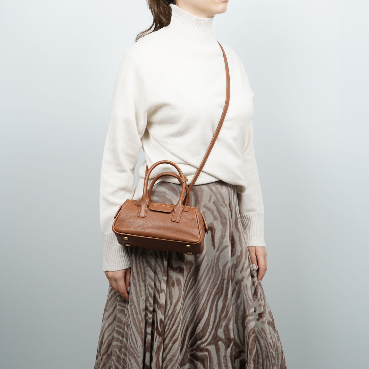 Borsa a Mano Elisabetta Franchi BS58A67E2 Sigaro con Dettagli Oro