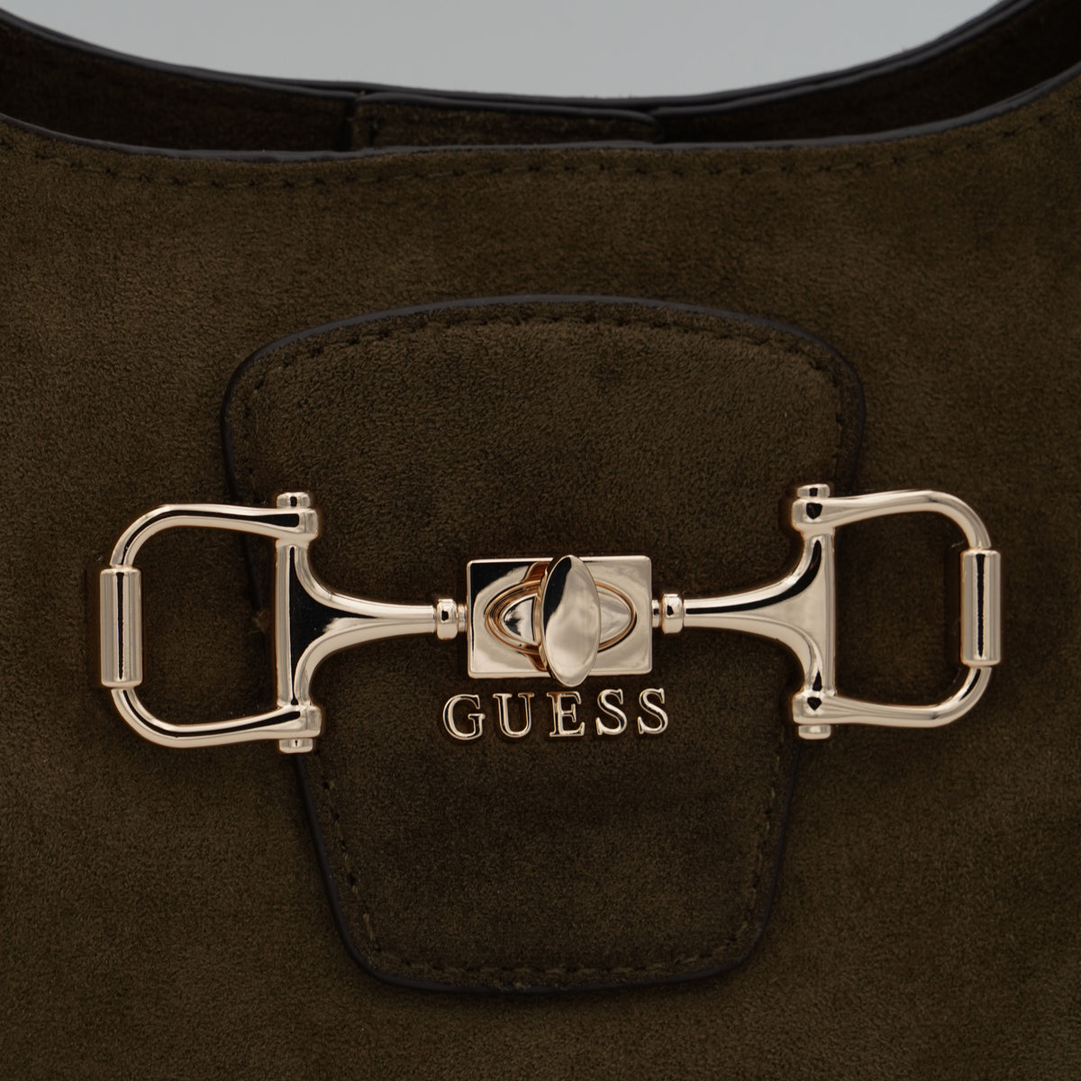 Borsa a Spalla Guess Sunset Small Hobo HWSG2314010 Olive Verde Oliva Effetto Camoscio con Morsetto Dorato
