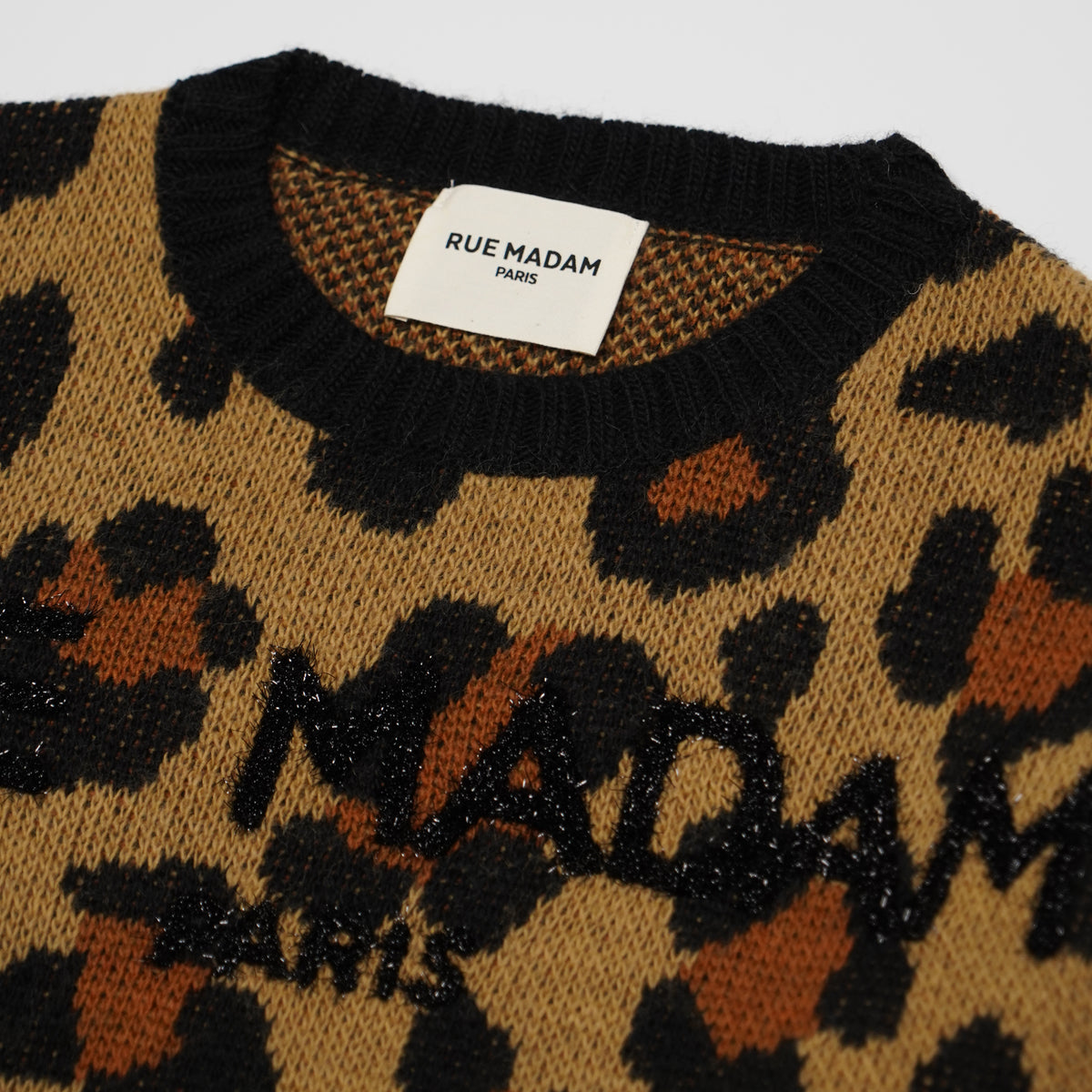 Maglione Rue Madam Paris Leopard Jumper 1603 Leopard in Misto Lana Jacquard Animalier con Logo Ricamato in Lurex