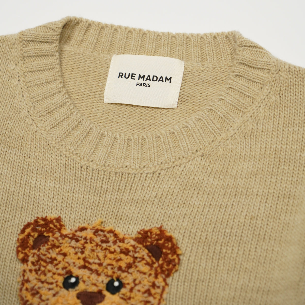 Maglione Rue Madam Paris Marvin Love Jumper 1612 Beige in Misto Lana con Orsetto Marvin Ricamato e Logo