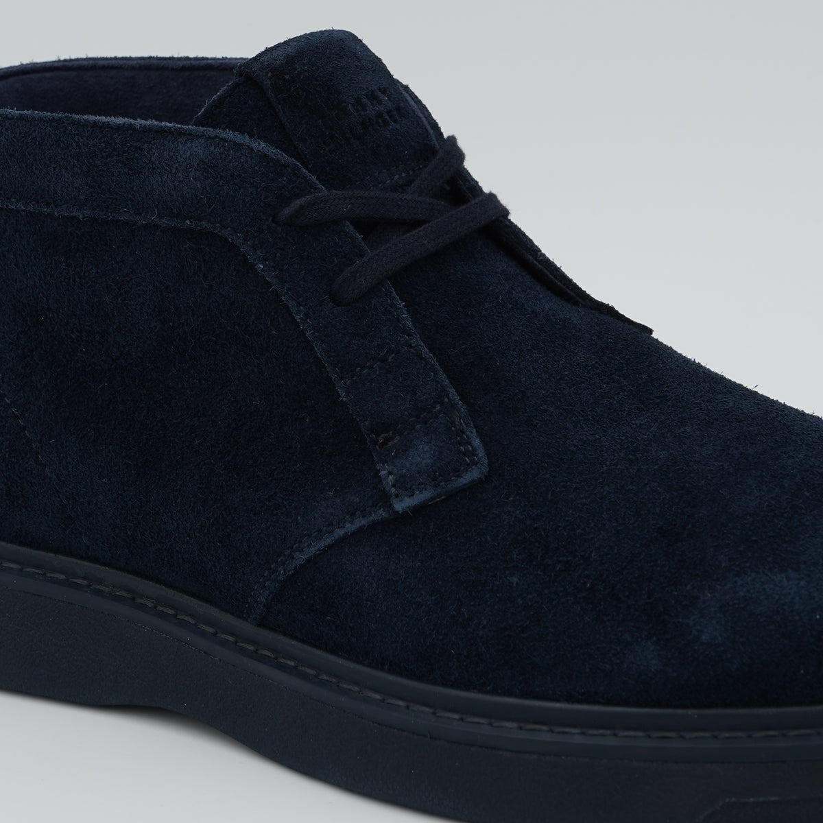 Polacchino Tommy Hilfiger Comfort Suede Chukka FM0FM06074 DW5 Navy Blue in Pelle Scamosciata con Suola EVA