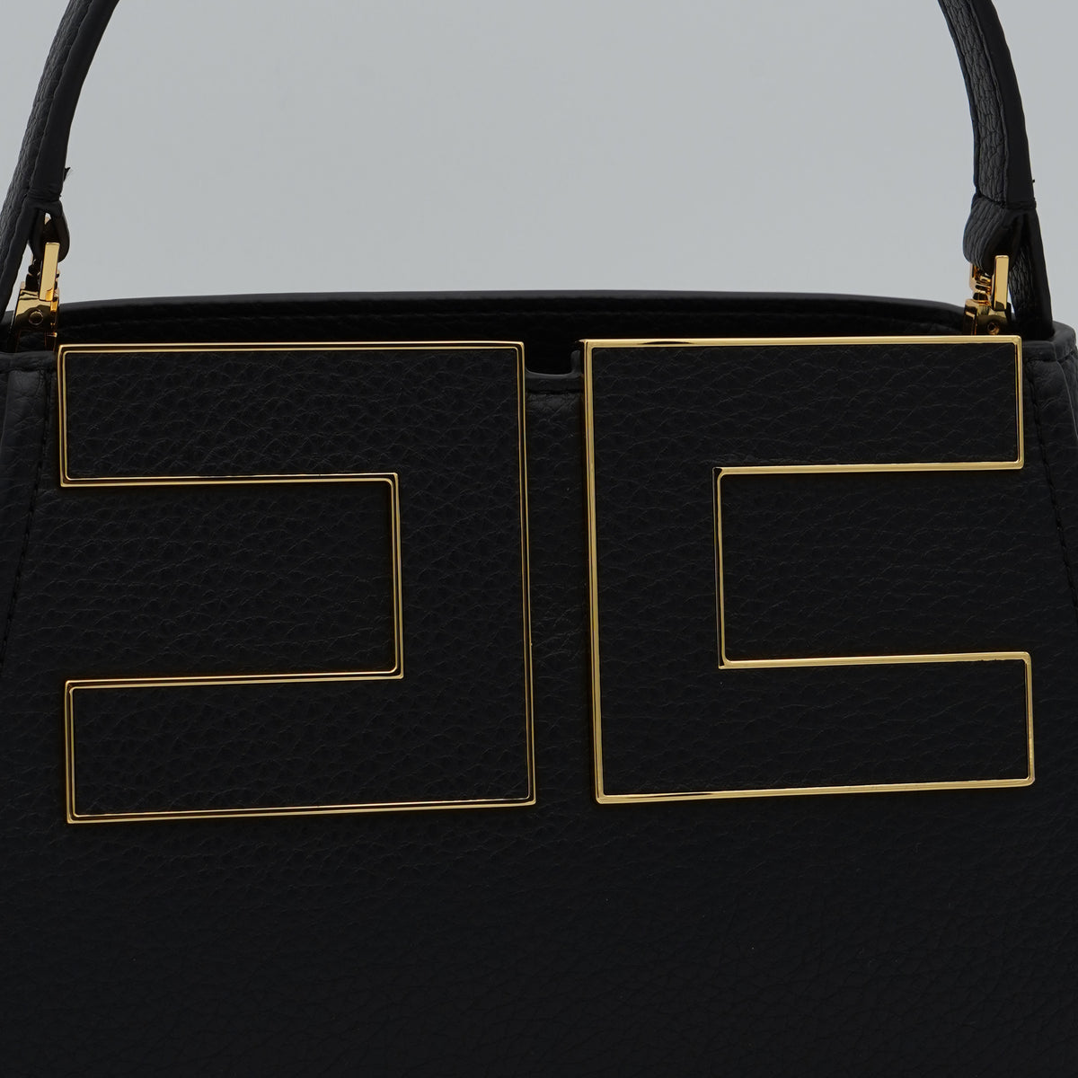 Borsa Elisabetta Franchi BS07A66E2 Nera con Logo Oro