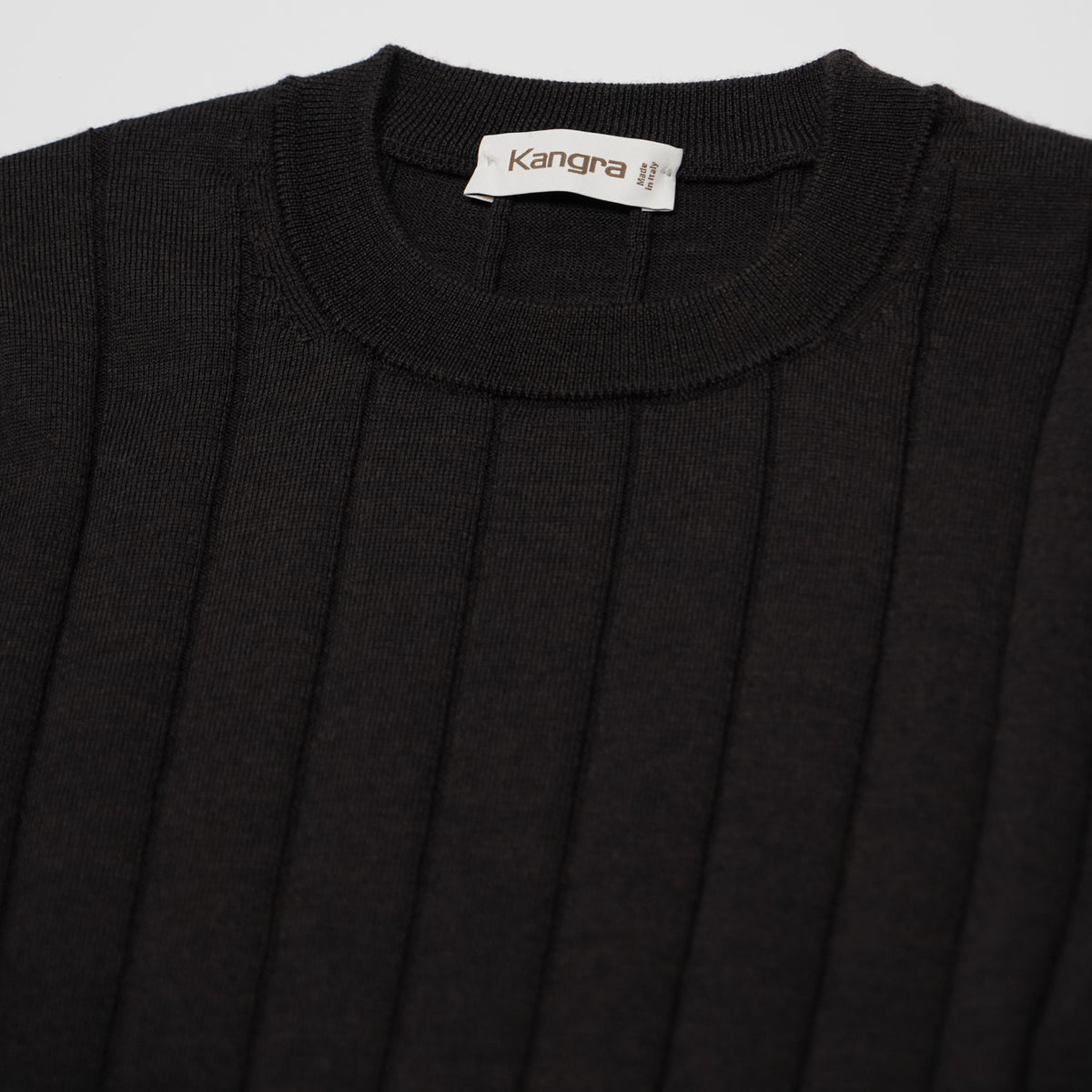 Maglione Girocollo a Coste Kangra W7K4006-00146 Nero in Lana Merino Extrafine