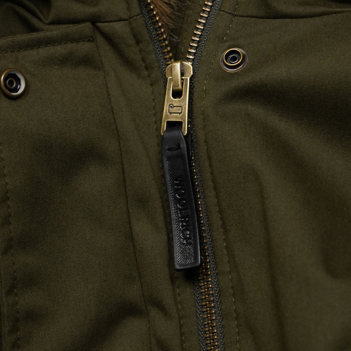Parka Lungo Woolrich Best Cotton Verde Scuro con Cappuccio