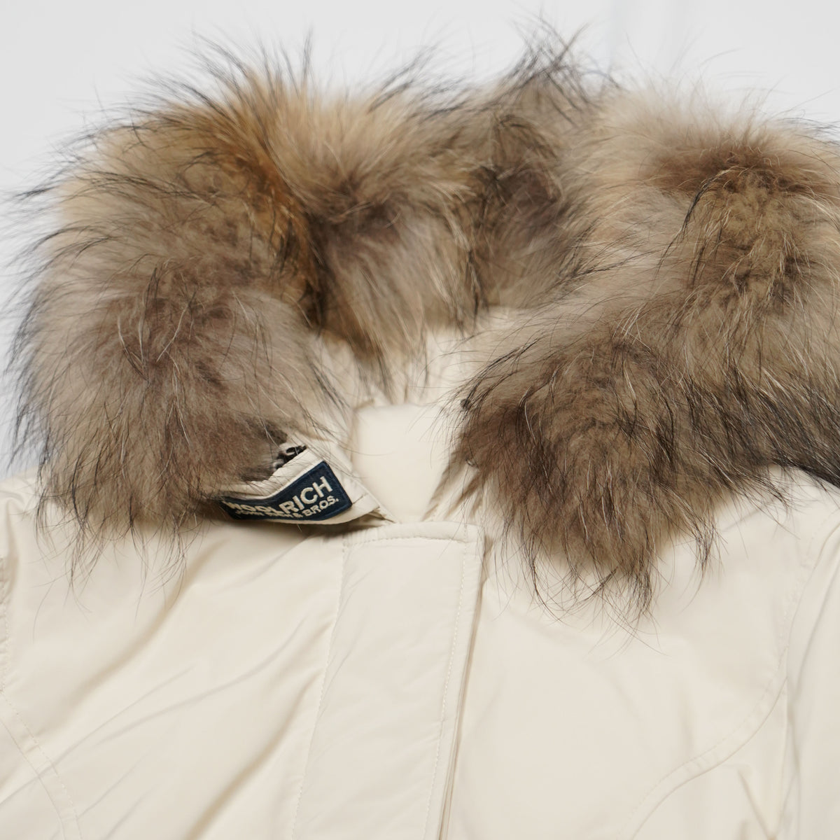 Parka Woolrich Luxury Arctic Bianco Panna con Cappuccio in Pelliccia