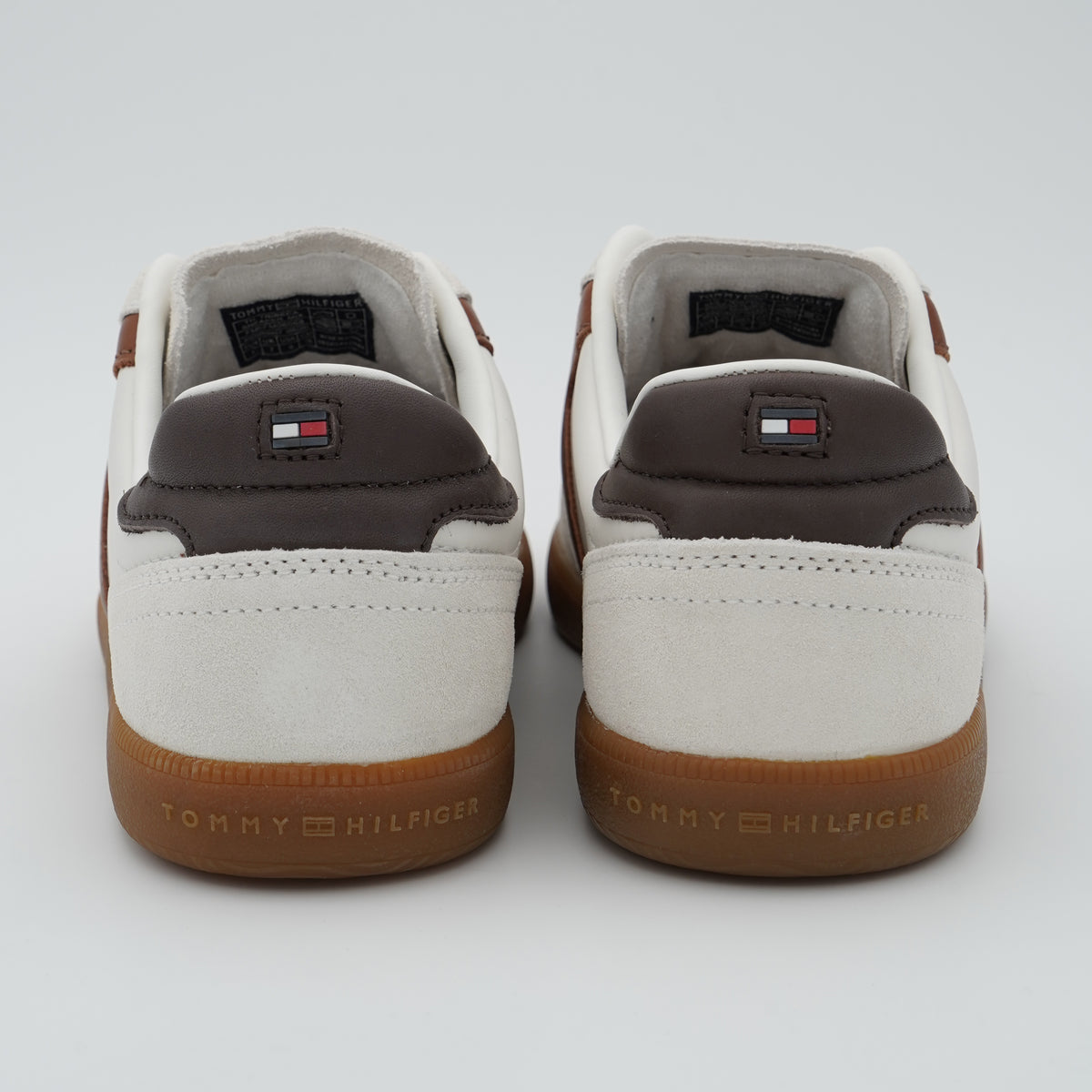 Sneakers Tommy Hilfiger TH Tribeca Leather Mixed Texture FM0FM06068 YBL Ecru in Pelle e Camoscio con Suola Gum