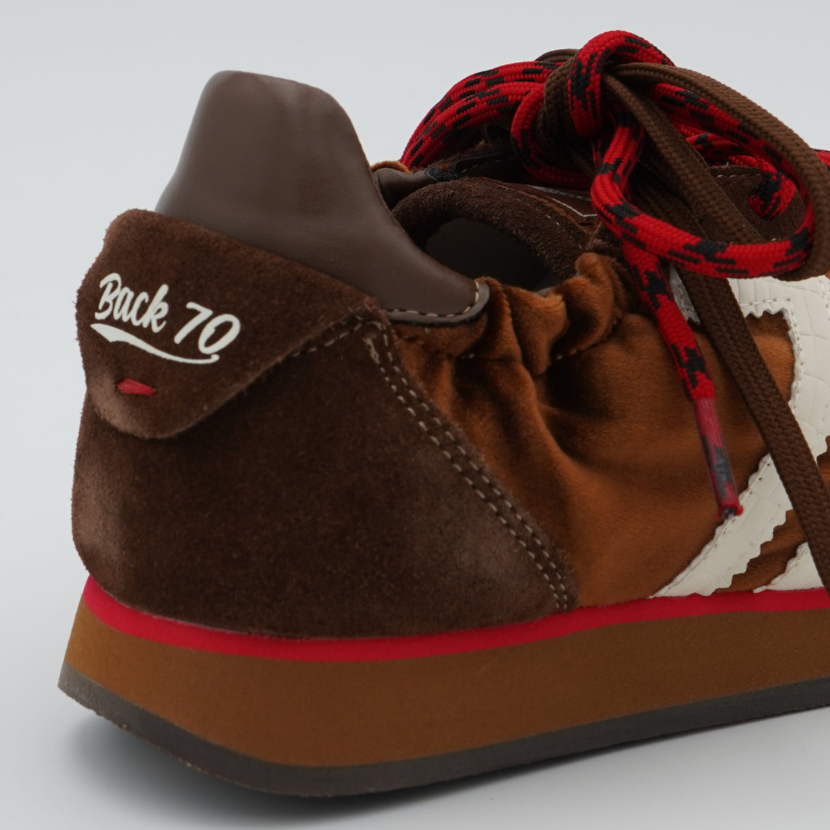 Sneakers Back 70 Rocket Velvet Brown Butter 70 Marrone con Dettagli Rossi