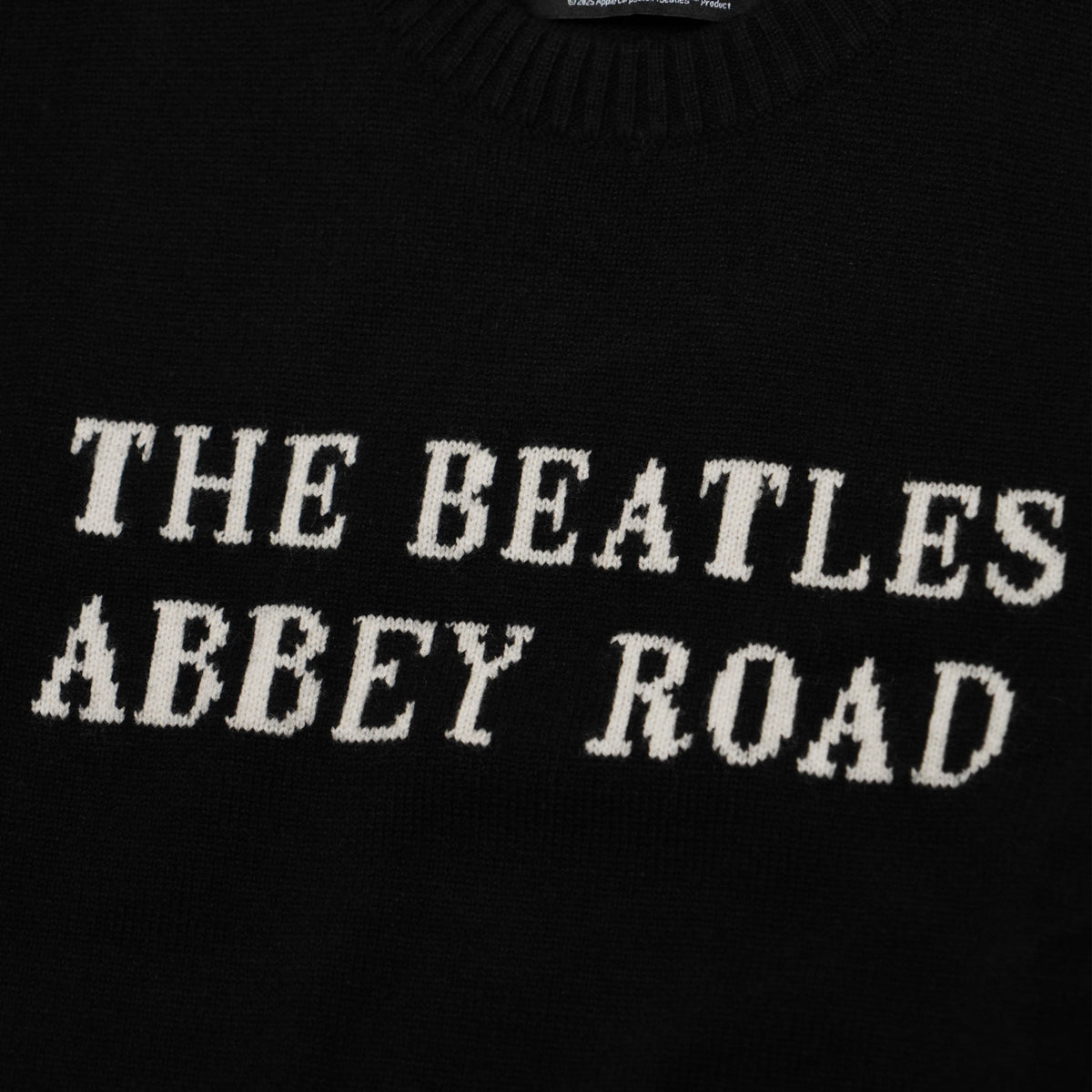 Maglione Girocollo SUN68 x The Beatles K46616 11 Nero Sweater Oversize Warm Wool Abbey Road con Lettering a Contrasto