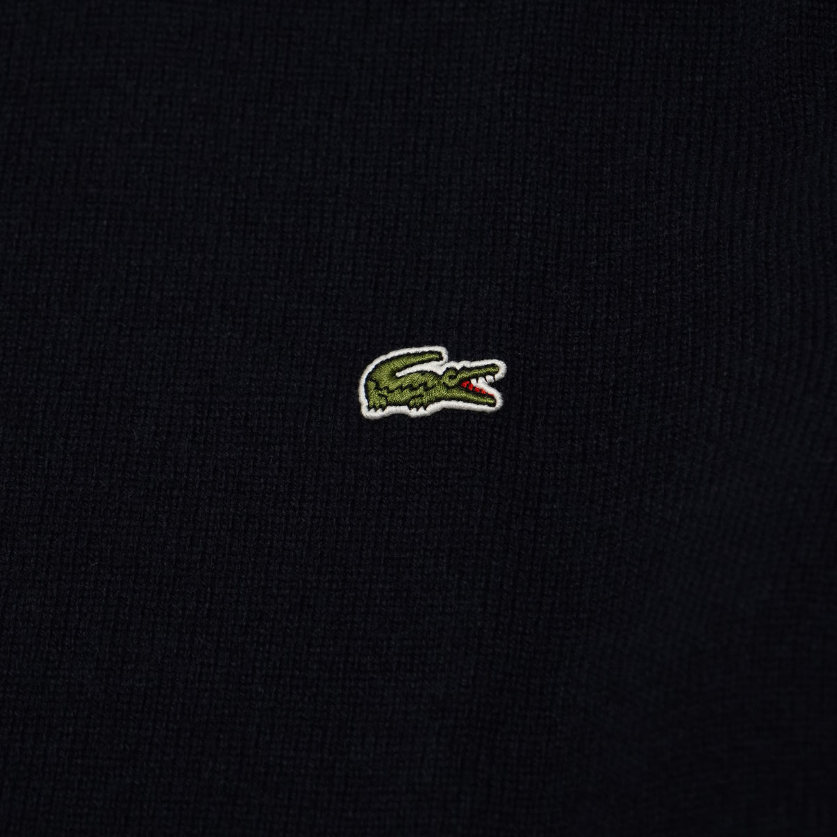 Maglione Girocollo Lacoste AH2916 166 Blu Notte in 100% Lana Cardata Classic Fit con Coccodrillo Ricamato