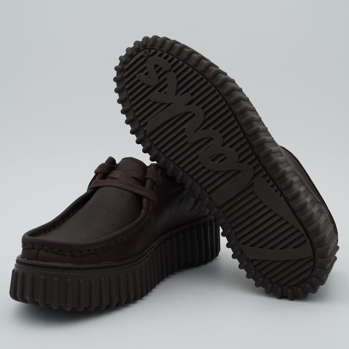 Mocassino Stringato Clarks Torhill Bee 26327768 Marrone Scuro in Pelle con Suola Platform Scanalata