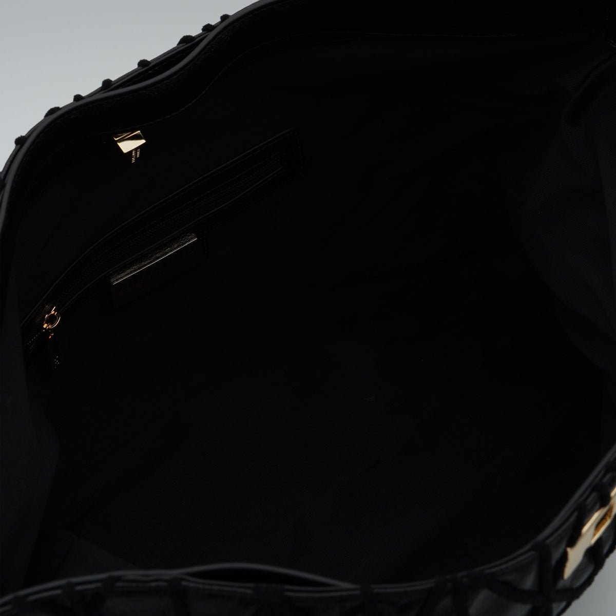 Borsa Ermanno Firenze by Ermanno Scervino Belen 12402279 Nera Large Effetto Vintage con Ricamo Geometrico