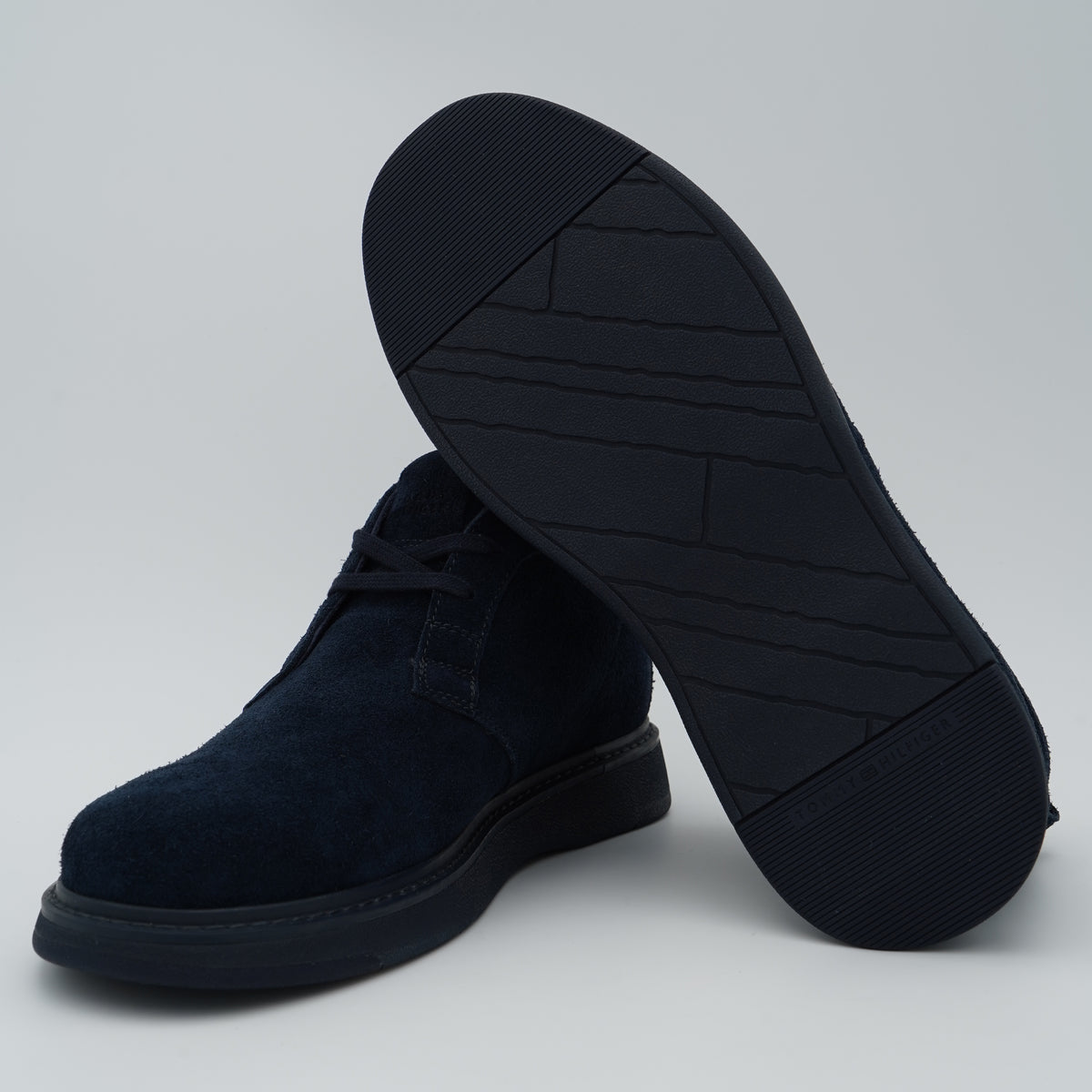 Polacchino Tommy Hilfiger Comfort Suede Chukka FM0FM06074 DW5 Navy Blue in Pelle Scamosciata con Suola EVA