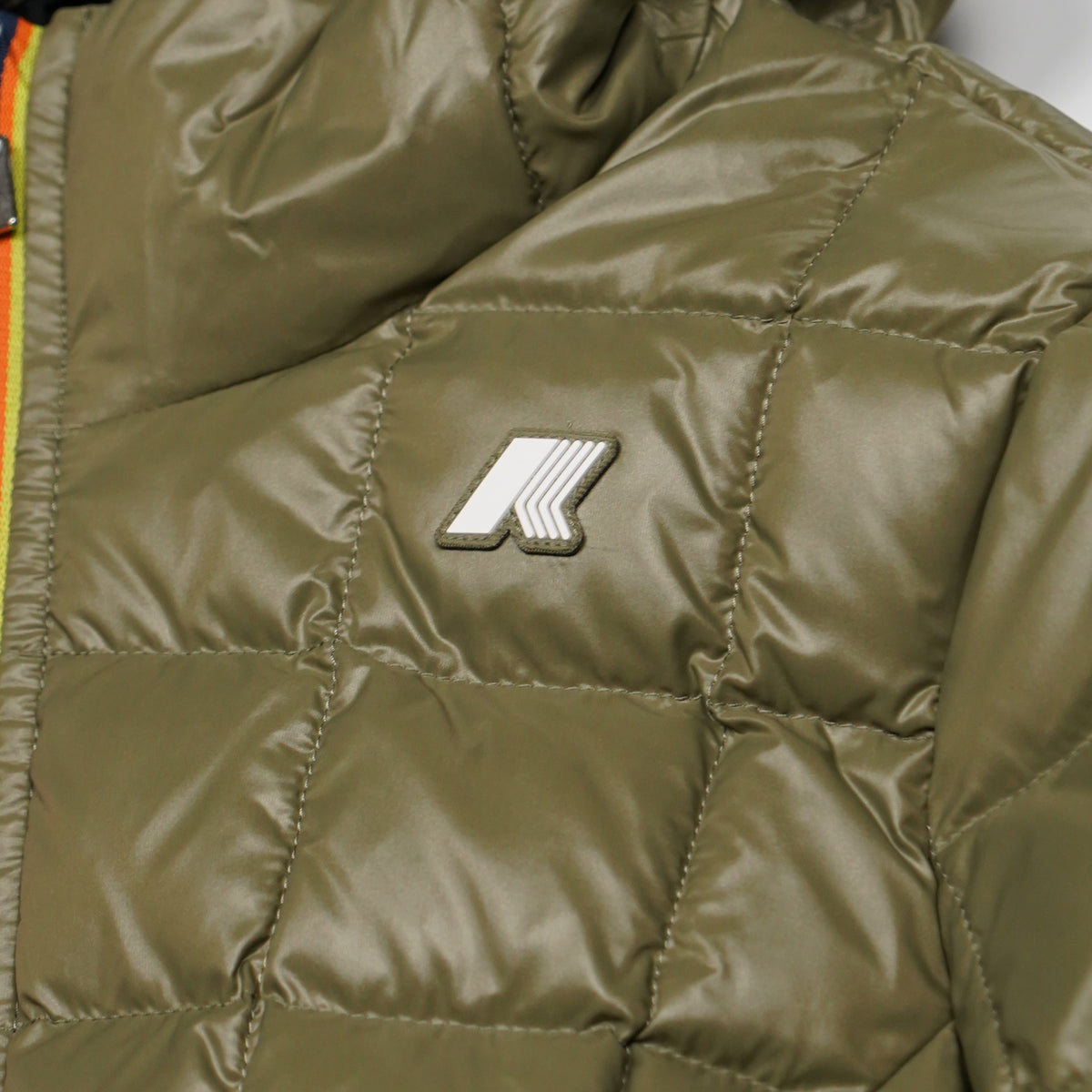 Giubbotto K-Way Denise ST Thermo Double K8134CW DBZ Nero e Verde Militare Reversibile con Cappuccio e Imbottitura in Piuma Naturale