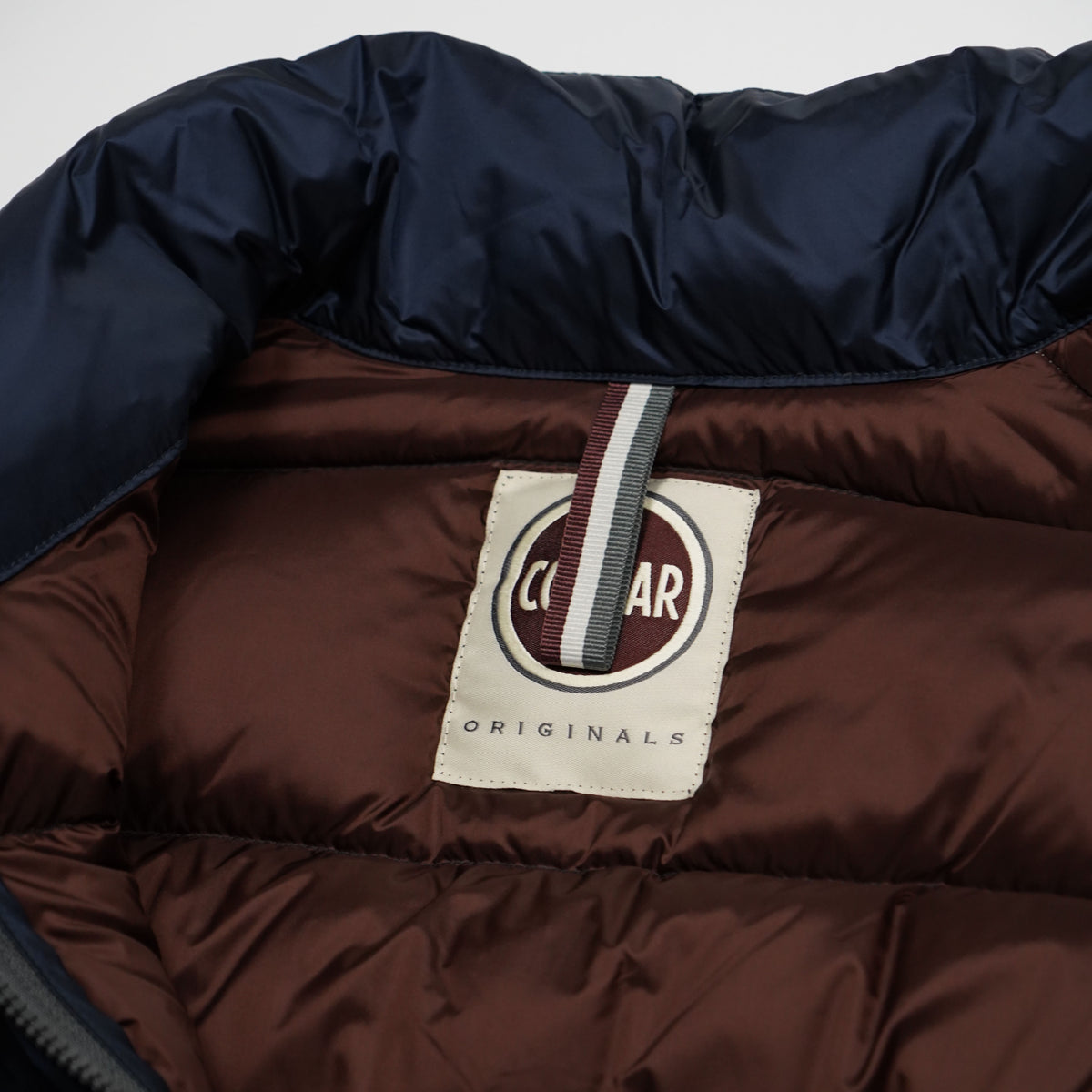 Piumino Colmar Originals Warrior 1224 68 Blu Navy con Imbottitura in Piuma