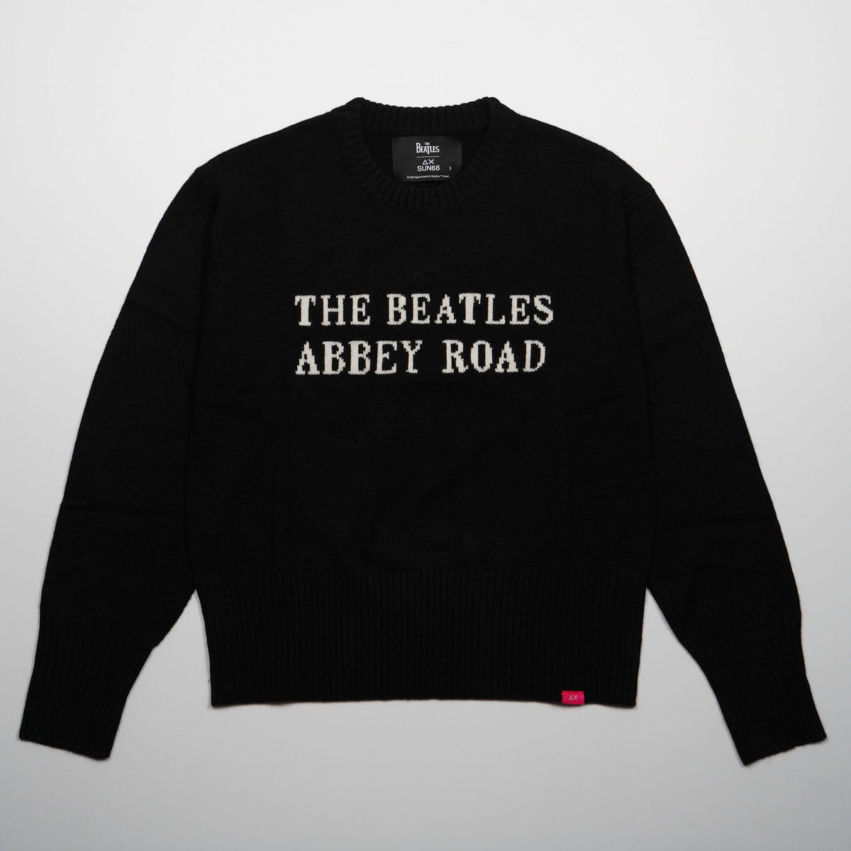 Maglione Girocollo SUN68 x The Beatles K46616 11 Nero Sweater Oversize Warm Wool Abbey Road con Lettering a Contrasto
