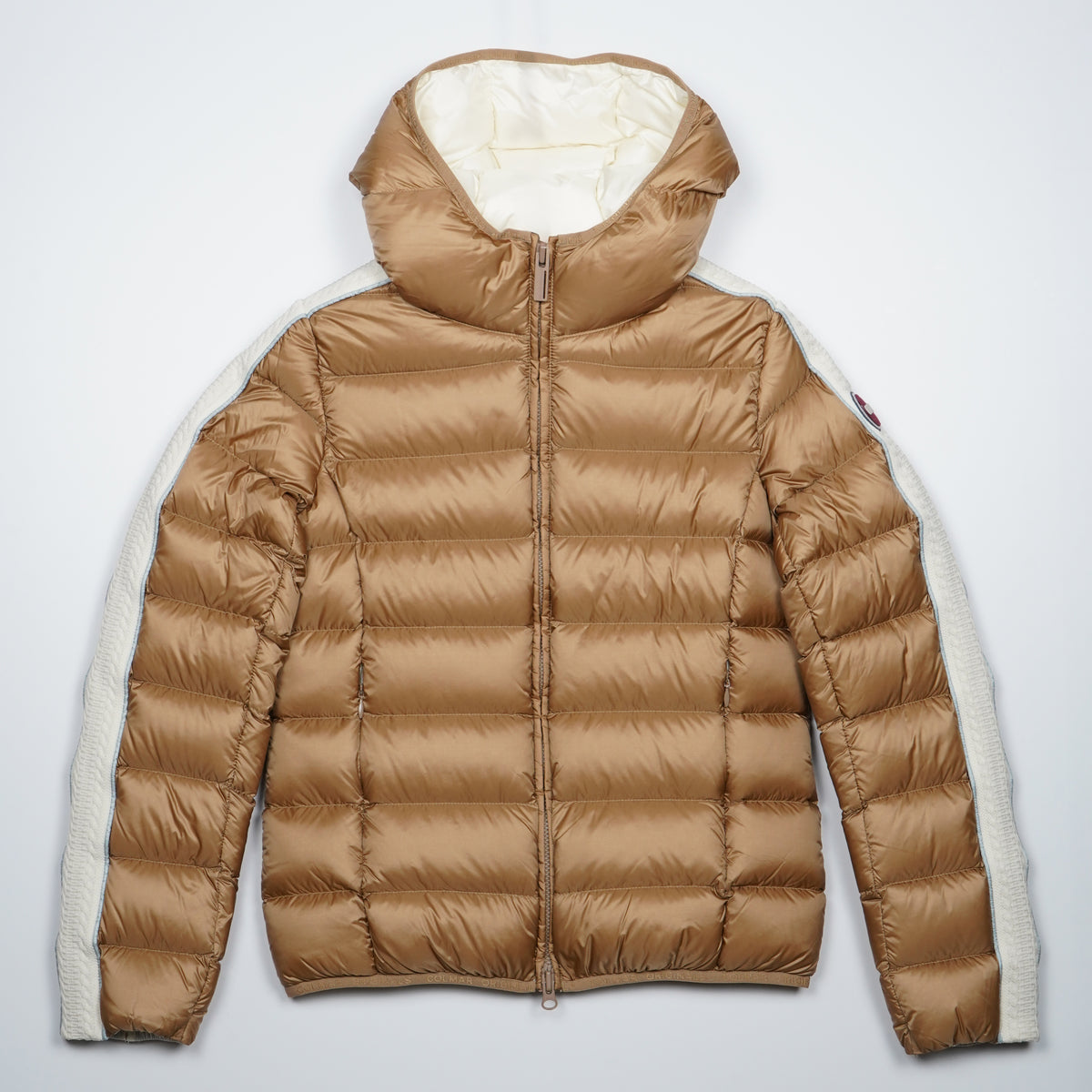 Piumino Colmar Originals Heritage 2222 3JQ 636 Beige Marrakech e Bianco Panna con Cappuccio, Bande Laterali a Contrasto e Imbottitura in Piuma Naturale