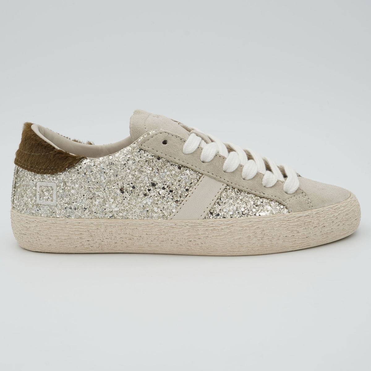 Sneakers D.A.T.E. Hill Low Glitter W451HLGLPL Platinum in Pelle Glitterata Platino e Camoscio Beige
