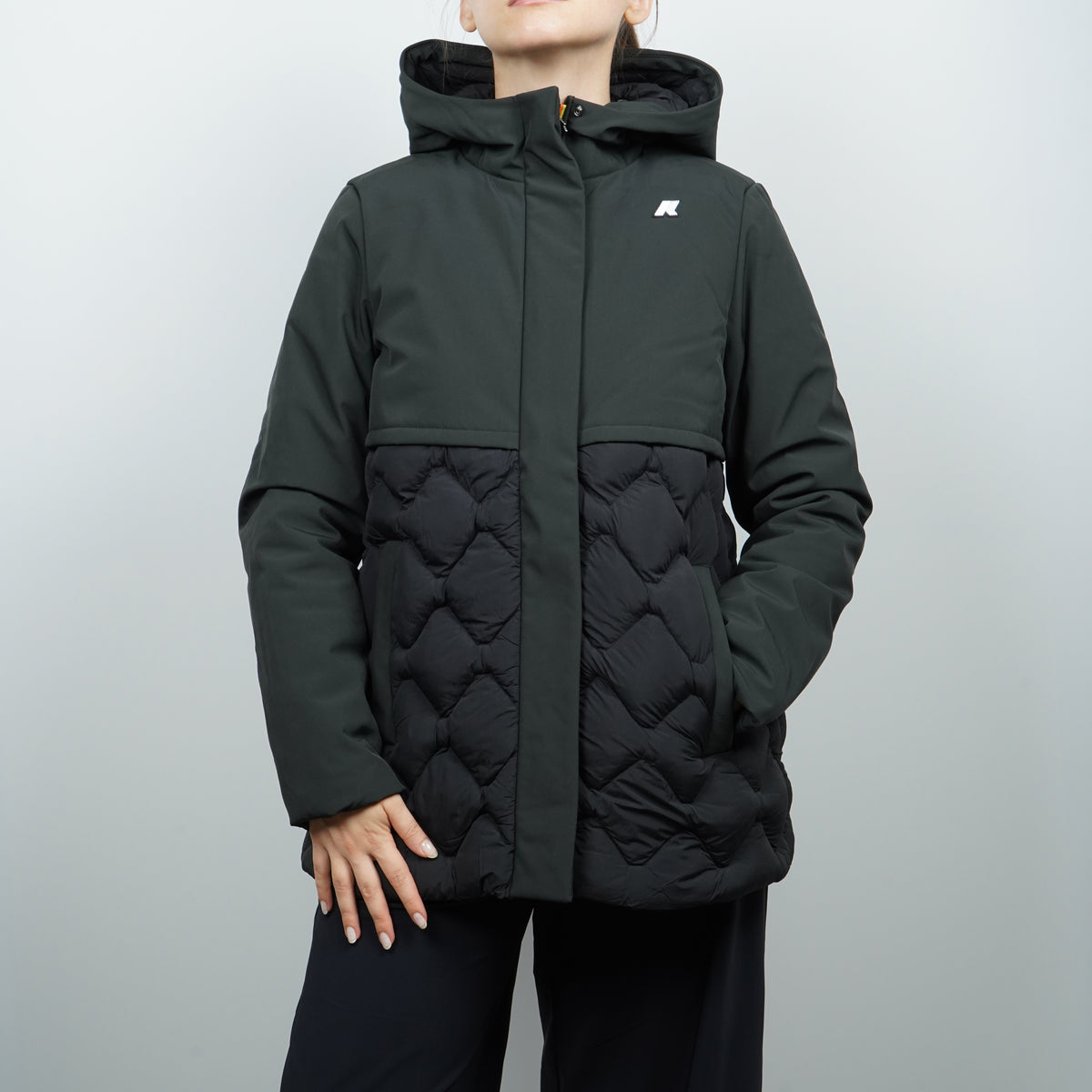 Giubbotto K-Way Siphane Hybrid Warm Shell K8161DW USY Nero con Cappuccio, Inserti Trapuntati e Imbottitura PrimaLoft Riciclata