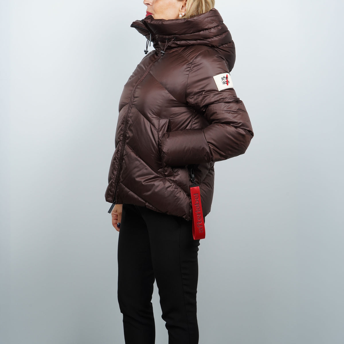 Piumino Corto After Label Helsinki N051 290 Marrone Oversize