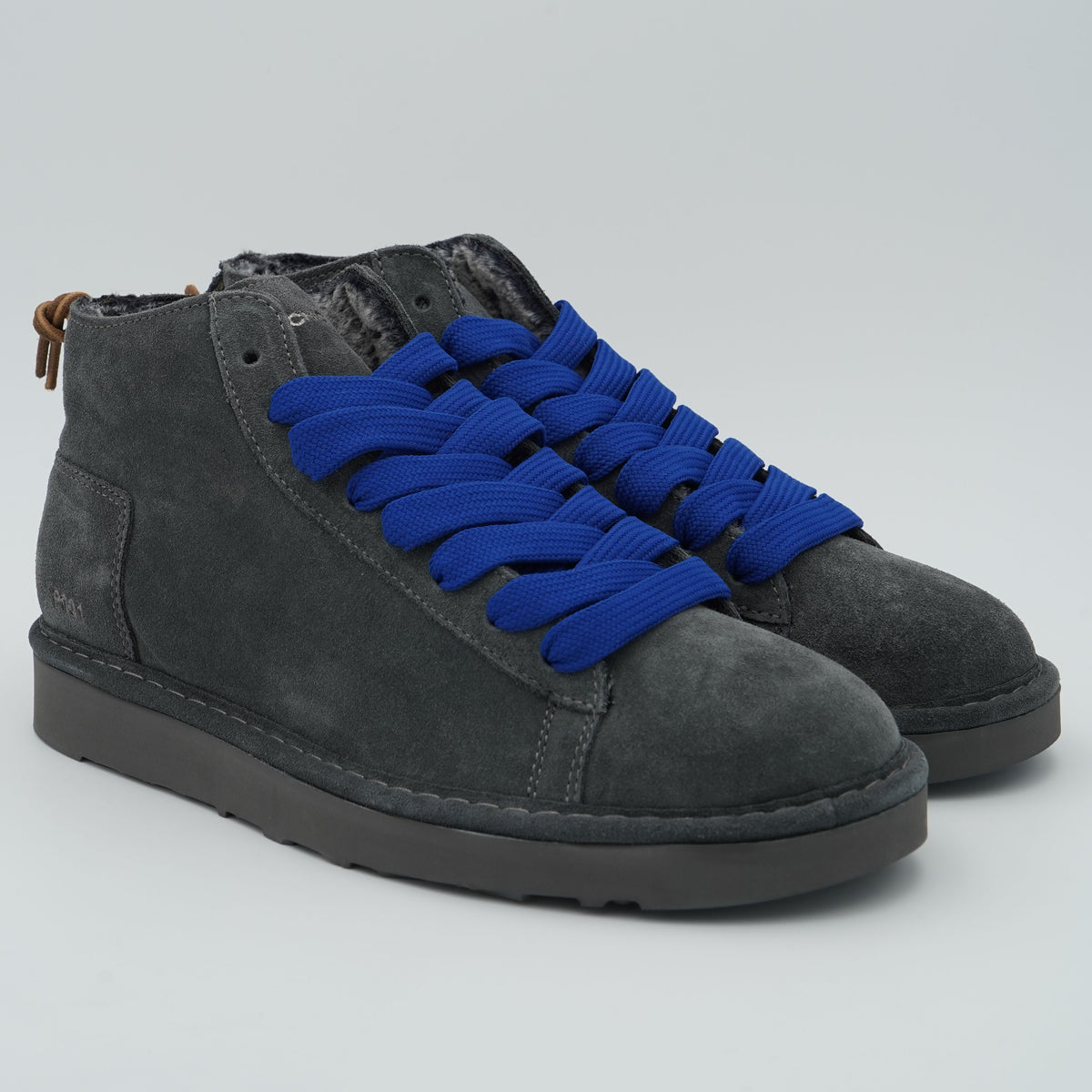 Polacchino Panchic Icon P001M036 V006 Antracite in Camoscio con Fodera Faux Fur, Lacci Blu e Suola EVA
