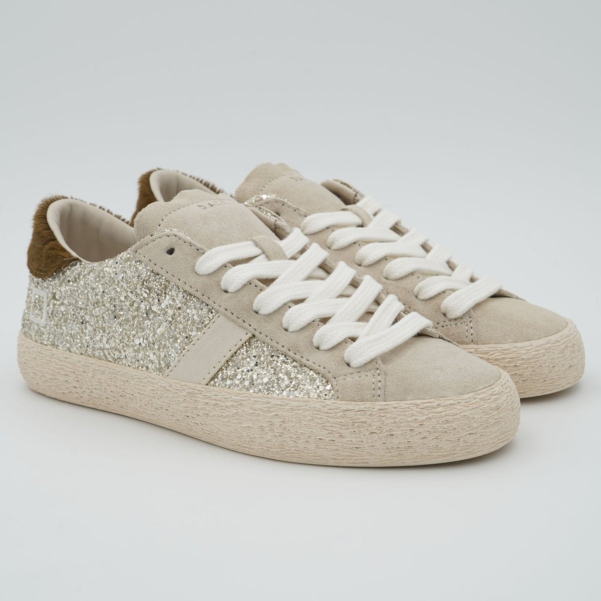 Sneakers D.A.T.E. Hill Low Glitter W451HLGLPL Platinum in Pelle Glitterata Platino e Camoscio Beige