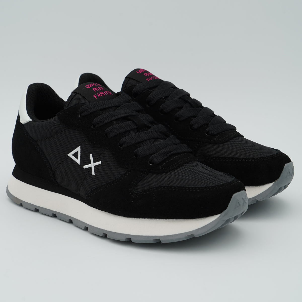 Sneakers SUN68 Ally Solid Z46201 11 Nero in Suede e Nylon con Logo Ricamato e Suola Running in EVA