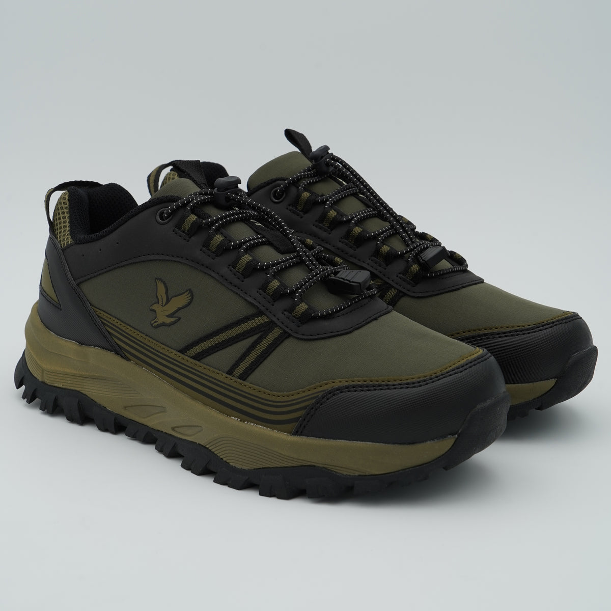 Sneakers Lyle & Scott Nyllep Mintlaw LSMRU00004 364 Verde Militare e Nero in Tessuto Tecnico con Suola Carrarmato e Lacci Elastici