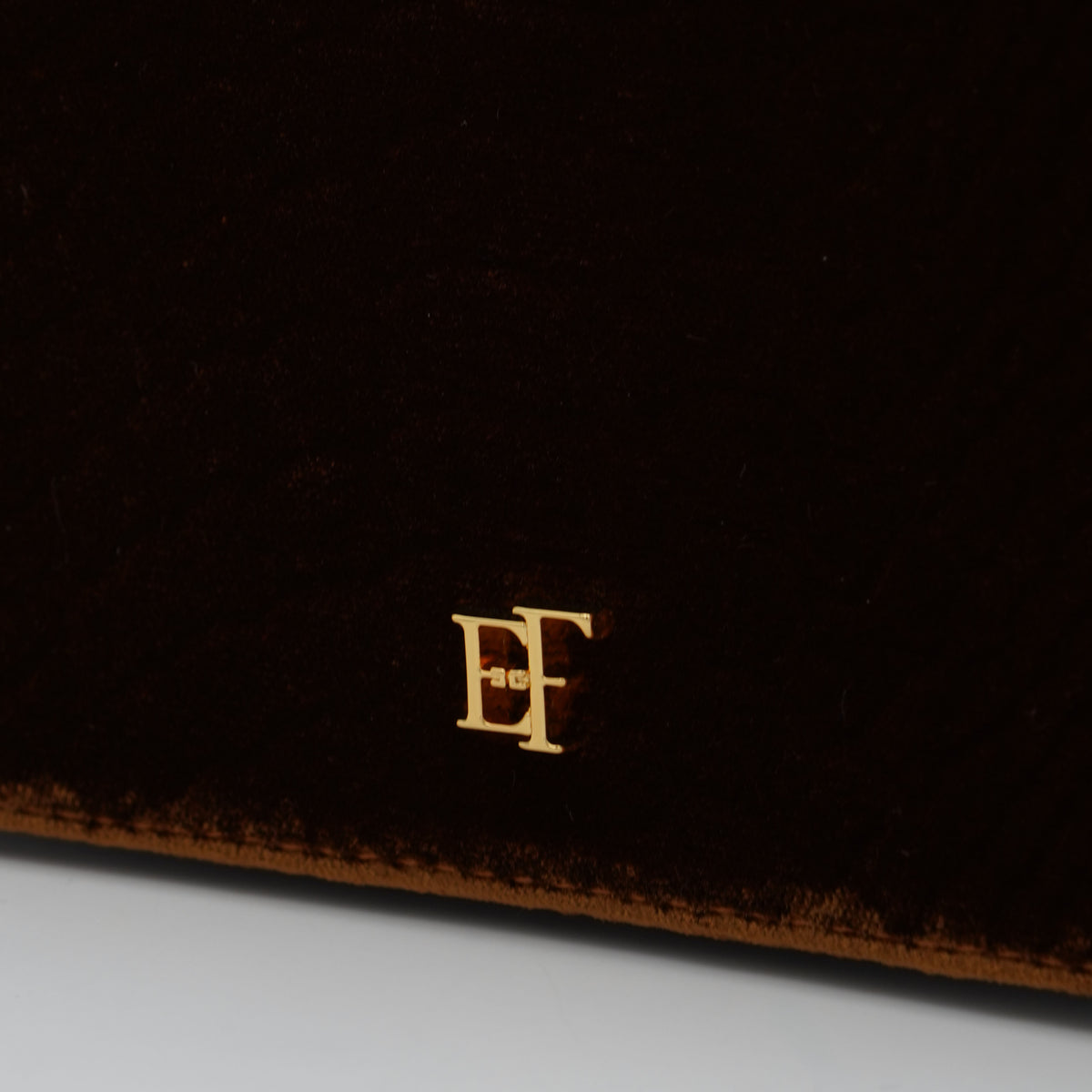 Borsa a Tracolla Elisabetta Franchi BS20A67E2 Ambra Effetto Velluto con Dettagli Oro
