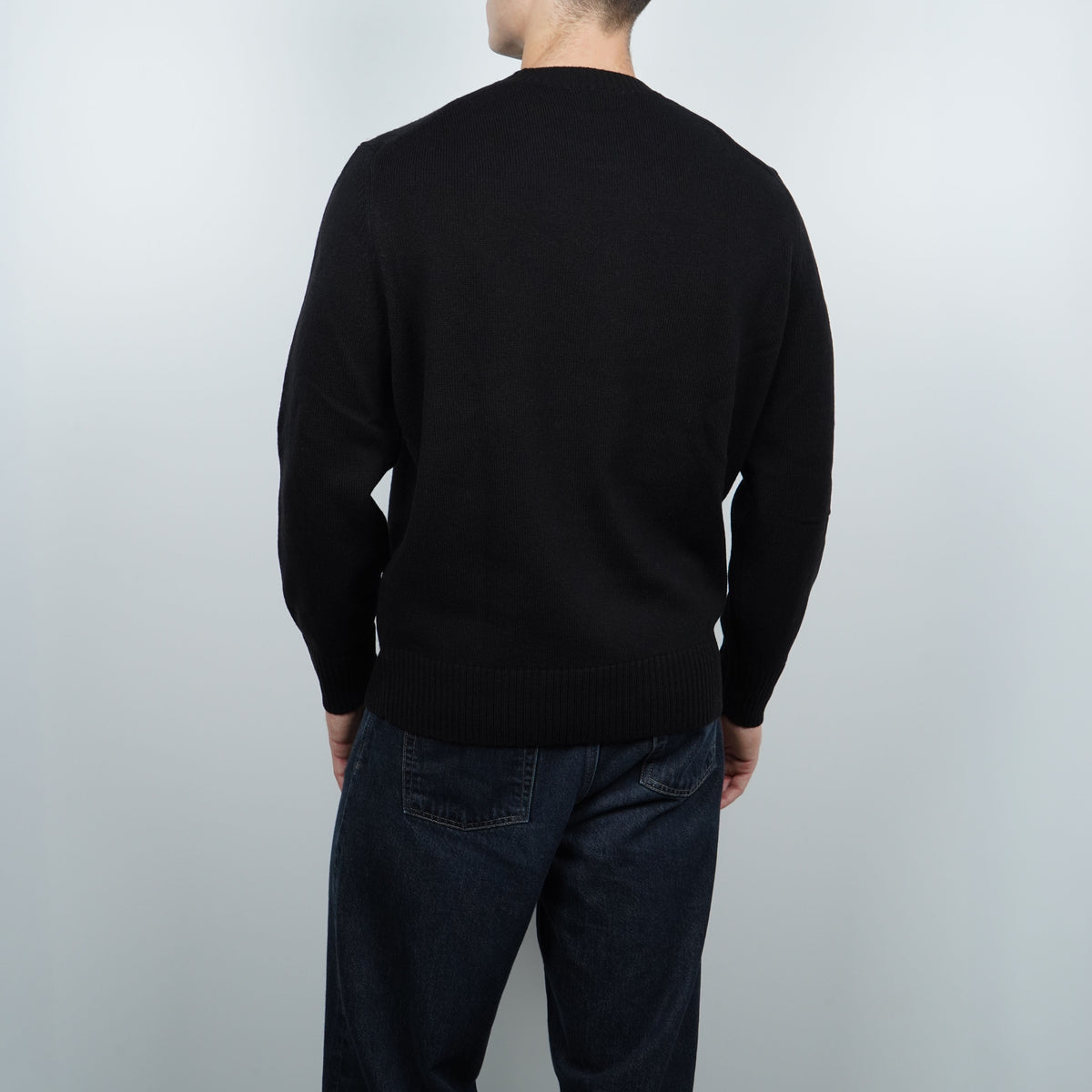 Maglione Girocollo Lacoste AH2916 031 Nero in 100% Lana Cardata Classic Fit con Coccodrillo Ricamato