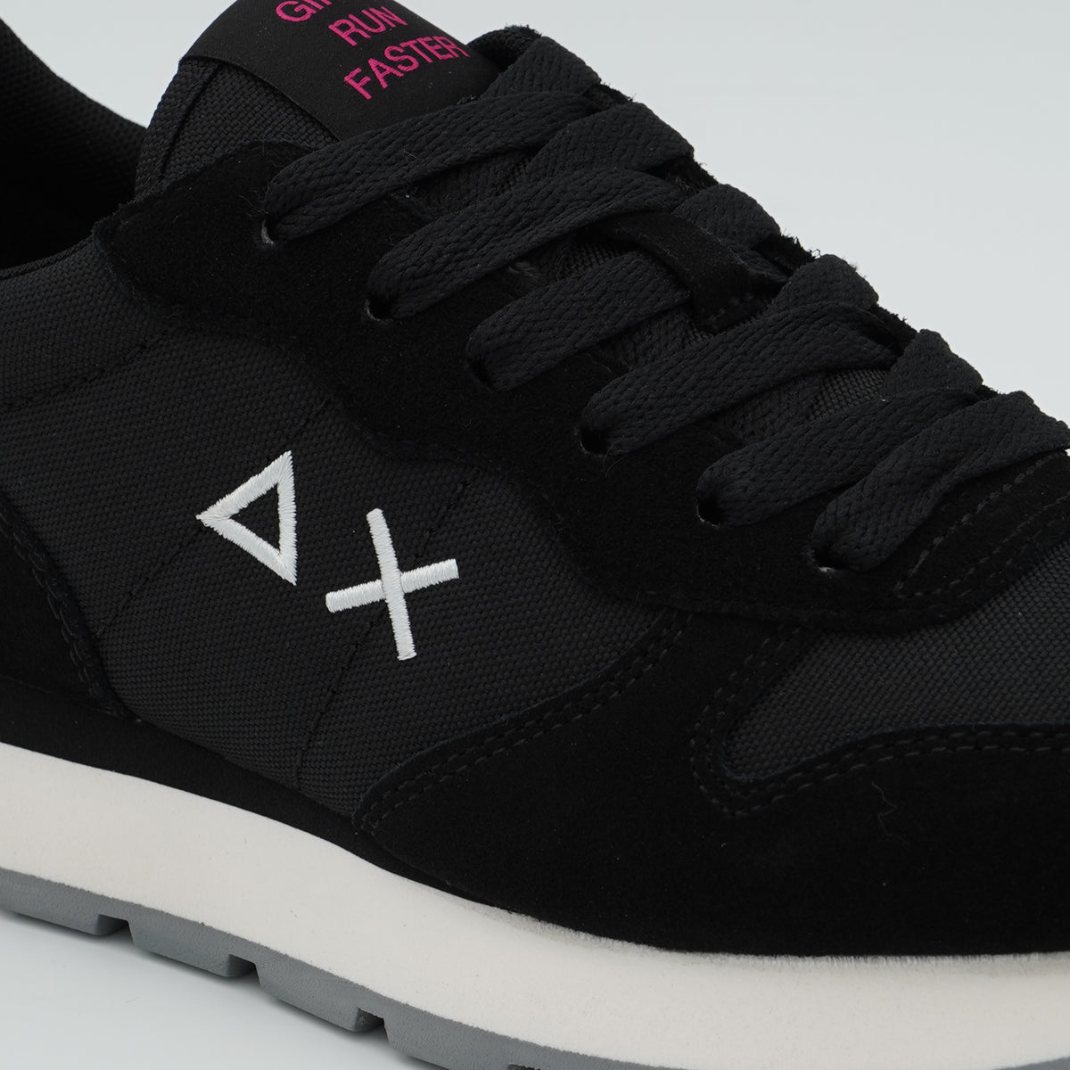 Sneakers SUN68 Ally Solid Z46201 11 Nero in Suede e Nylon con Logo Ricamato e Suola Running in EVA