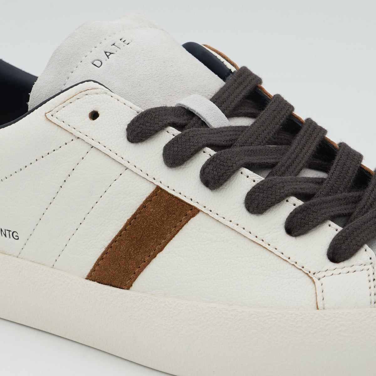 Sneakers D.A.T.E. Hill Low Vintage M451HLVNWL White Blue in Pelle e Suede