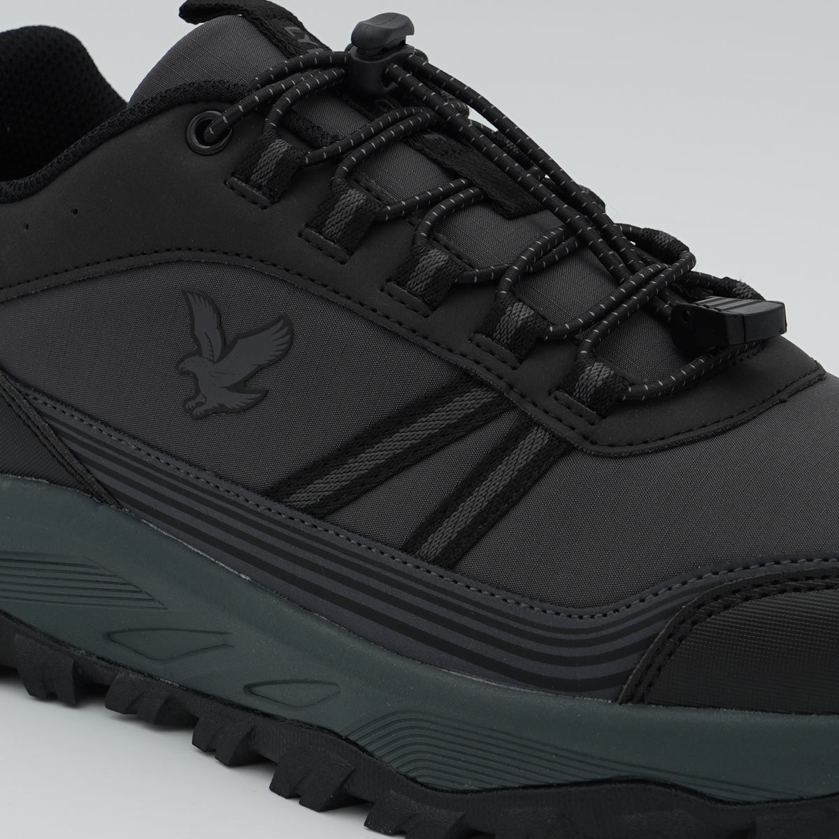 Sneakers Lyle & Scott Nyllep Mintlaw LSMRU00004 168 Nere e Grigie con Suola Chunky e Lacci Elastici Regolabili