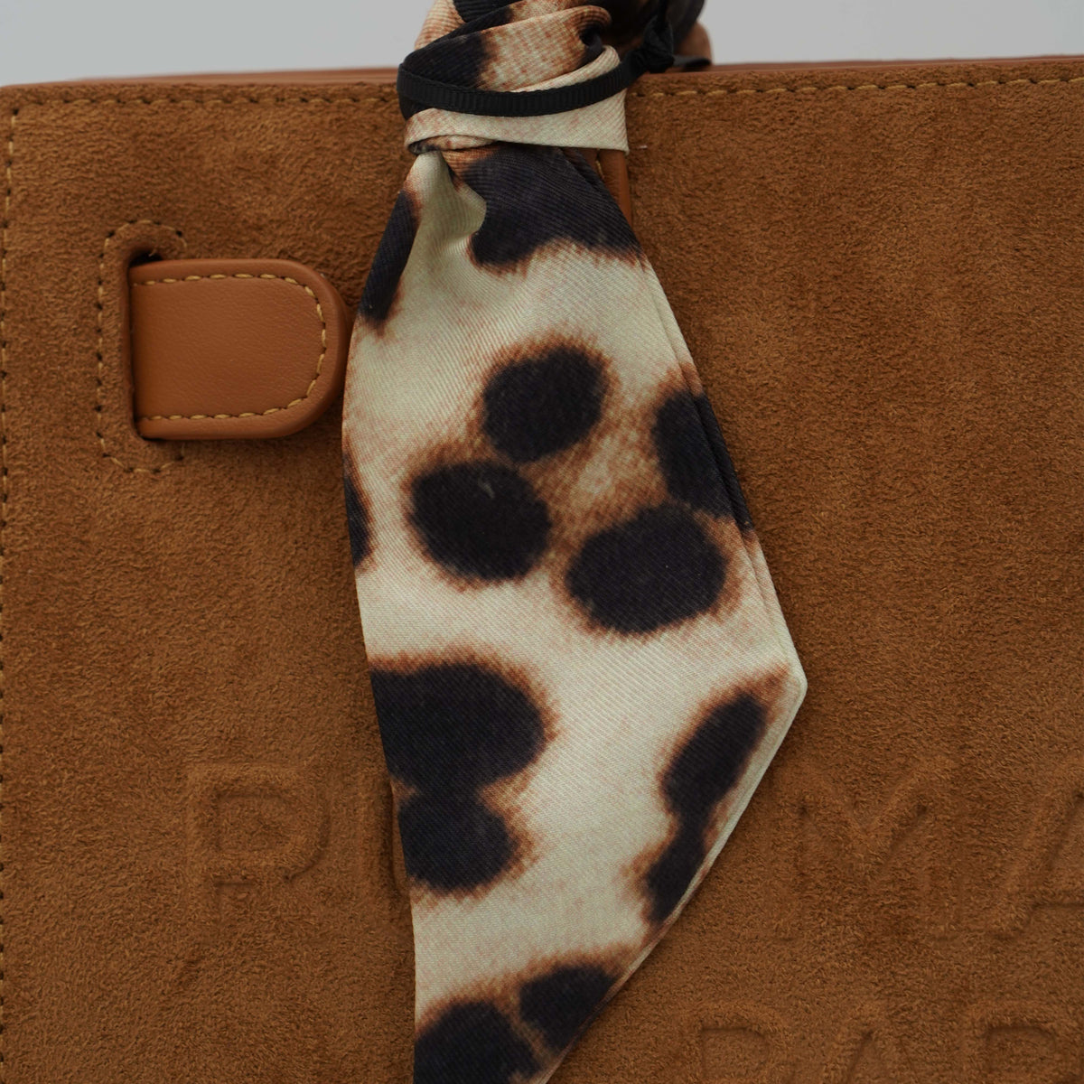 Borsa Rue Madam Paris Canyon Mini Tote Fringes 1586 Suede Cognac in Eco Suede con Frange, Twilly Animalier e Tracolla Removibile