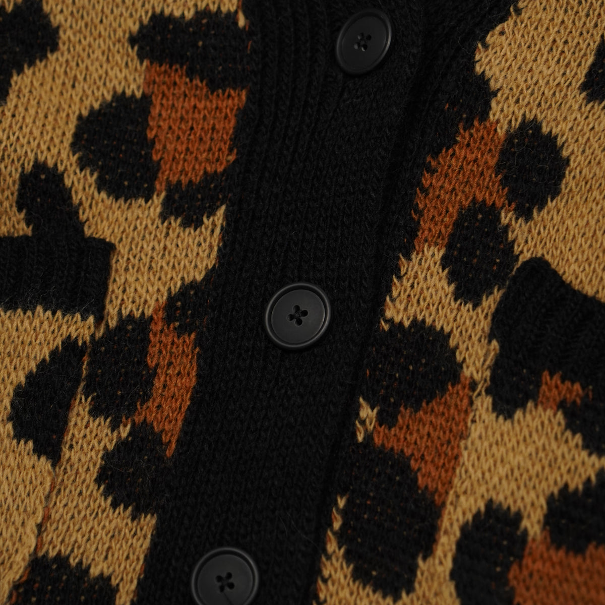 Cardigan Rue Madam Paris Leopard Cardigan 1602 Maculato Beige Nero e Ruggine in Misto Lana con Scollo a V, Tasche e Ricamo Marvin