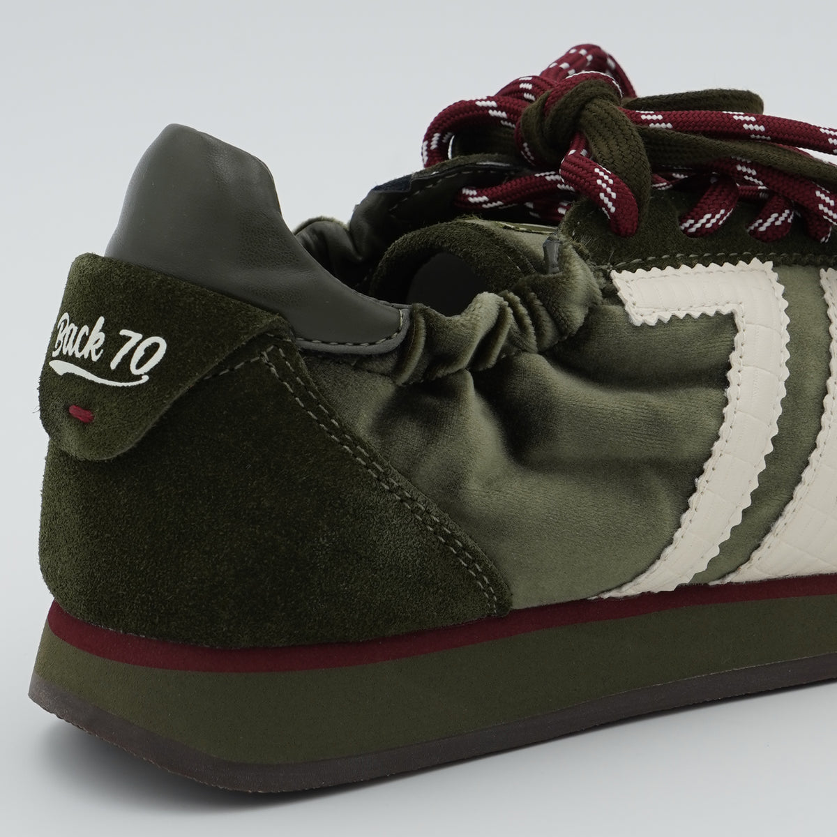 Sneakers Back70 ROCKET in camoscio e tessuto verde bosco