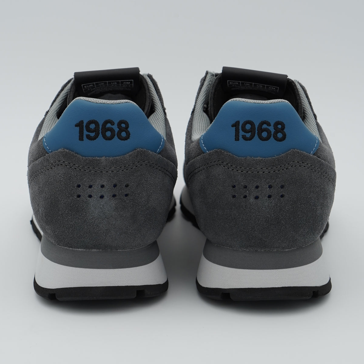 Sneakers SUN68 Tom Suede Z46106 47 Grigio Scuro in Camoscio con Logo Ricamato e Suola EVA