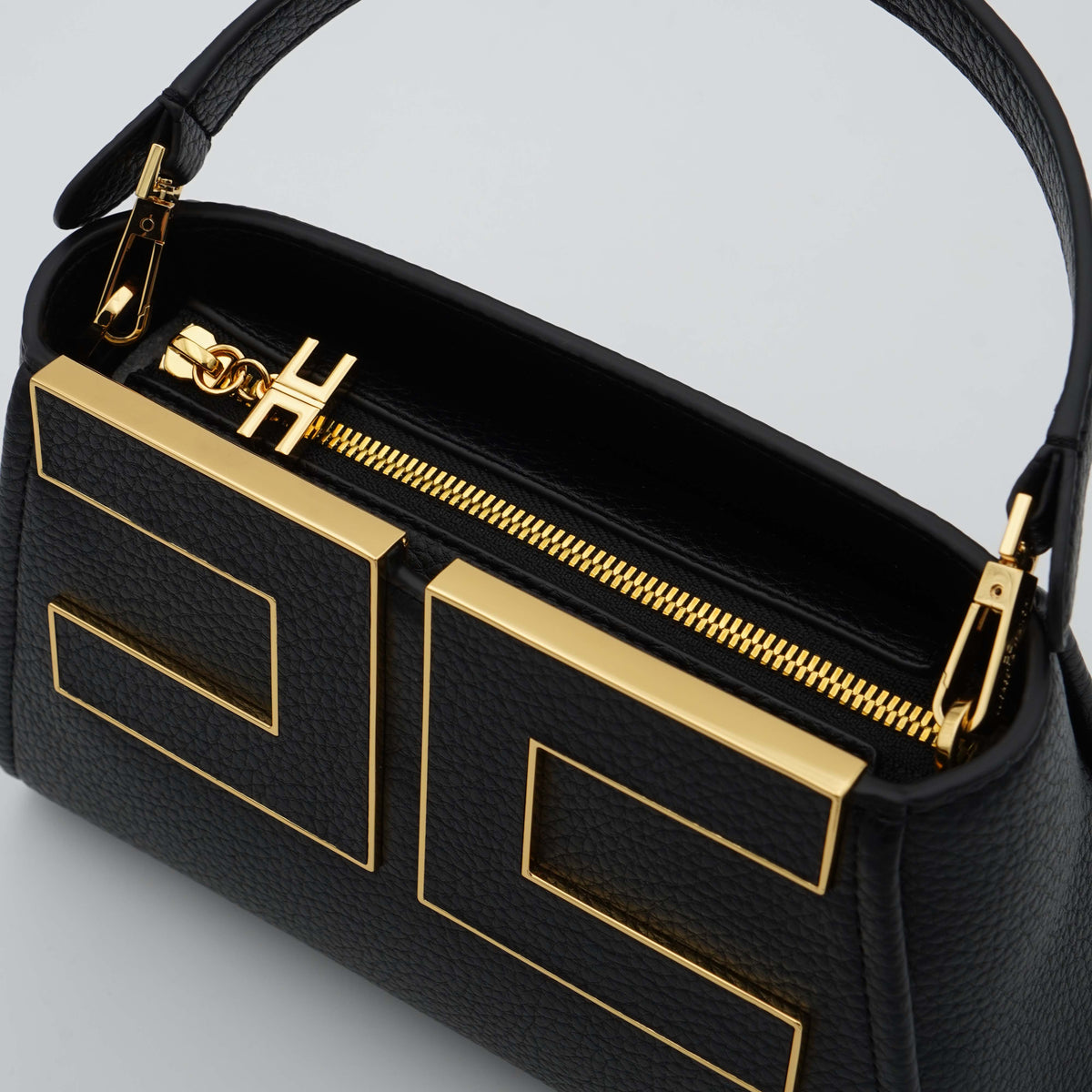 Borsa Elisabetta Franchi BS07A66E2 Nera con Logo Oro