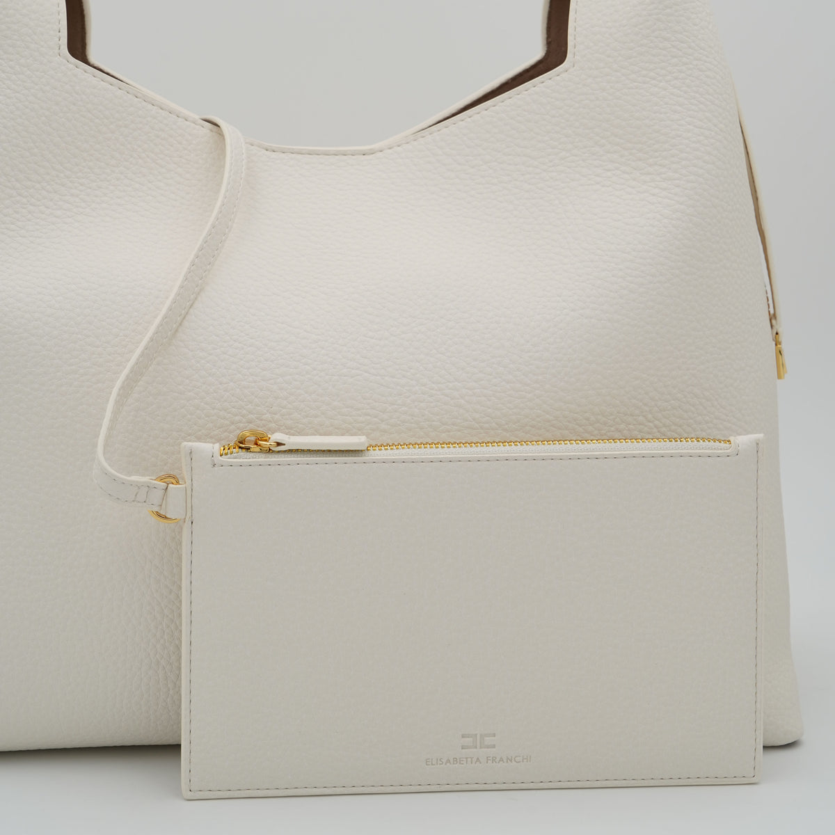Borsa a Spalla Elisabetta Franchi BS23A66E2 Burro con Logo Oro