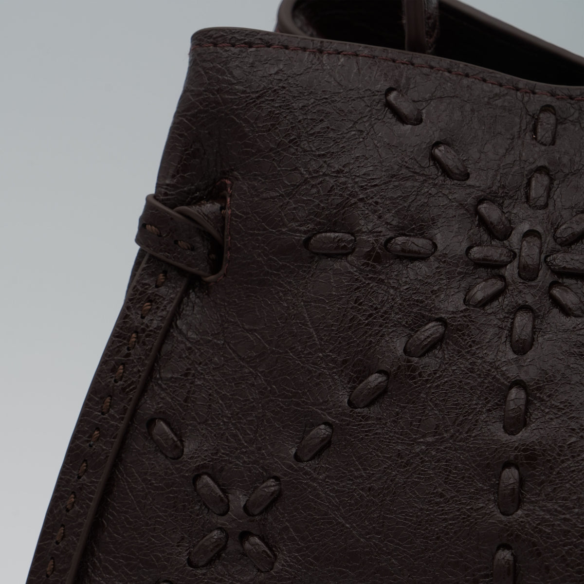 Borsa Ermanno Firenze by Ermanno Scervino Large Tote Brie 12402240 Marrone Scuro con Ricamo Floreale Tono su Tono, Doppio Manico e Logo