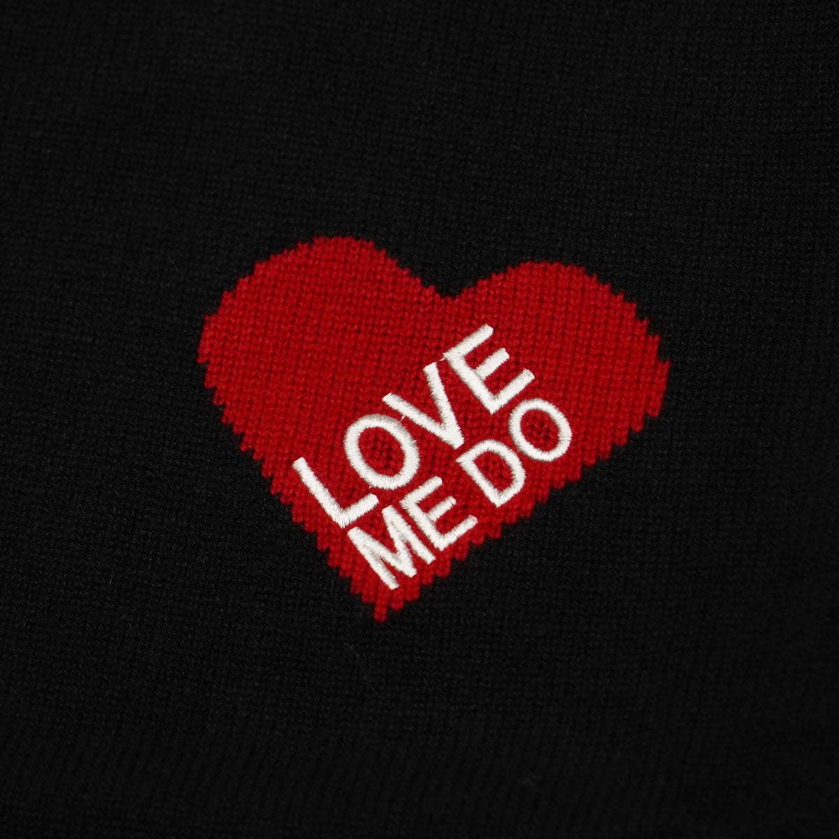Maglione Girocollo SUN68 x The Beatles K46615 11 Nero in Lana e Cashmere con Cuore Rosso Love Me Do