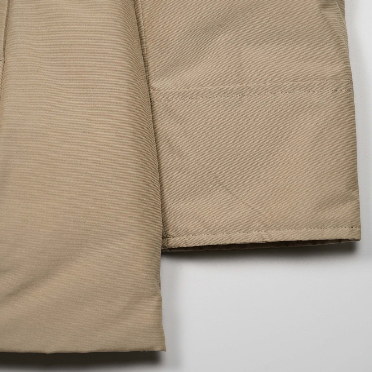 Parka Woolrich Boulder Beige con Cappuccio e Interno in Pelliccia Sintetica