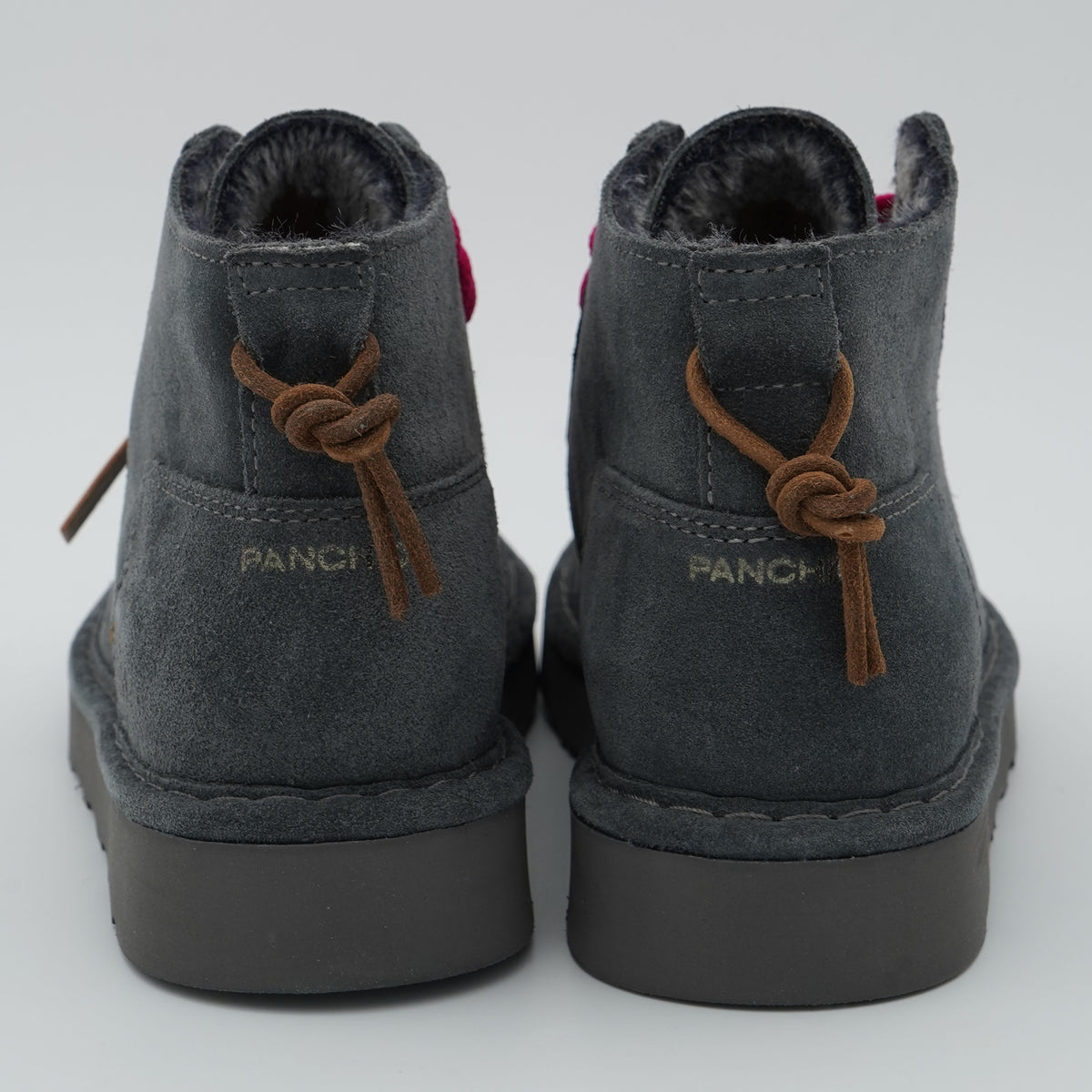 Polacchino Panchic P001 Icon P001W036 V006 in Camoscio Antracite con Fodera Faux Fur, Lacci Fucsia e Suola EVA