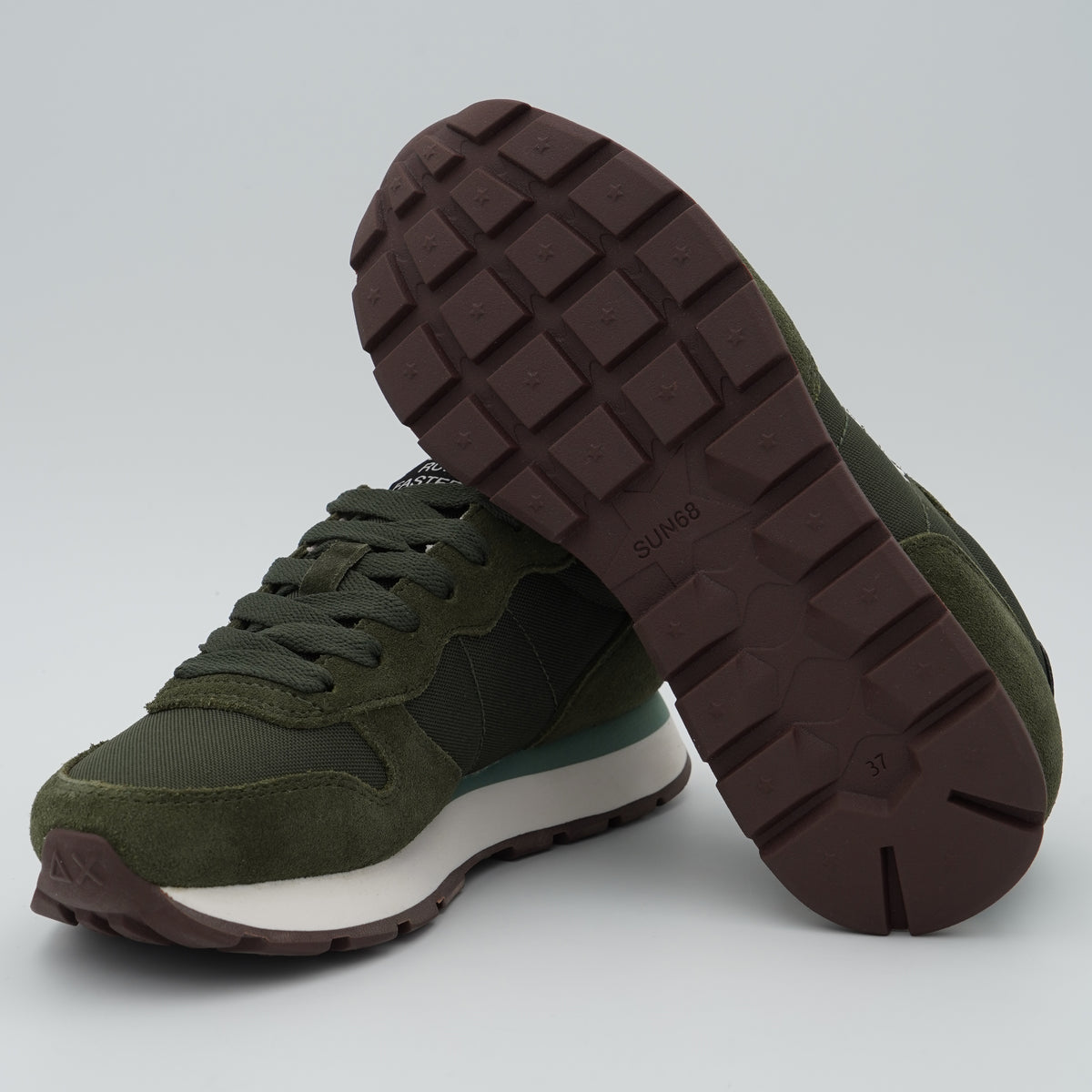 Sneakers SUN68 Ally Solid Z46201 74 Verde Militare Scuro in Suede e Nylon con Logo Ricamato e Suola Running in EVA
