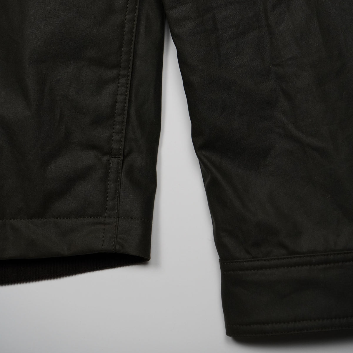 Giacca Belstaff Verde Oliva in Cotone Cerato con Colletto in Velluto